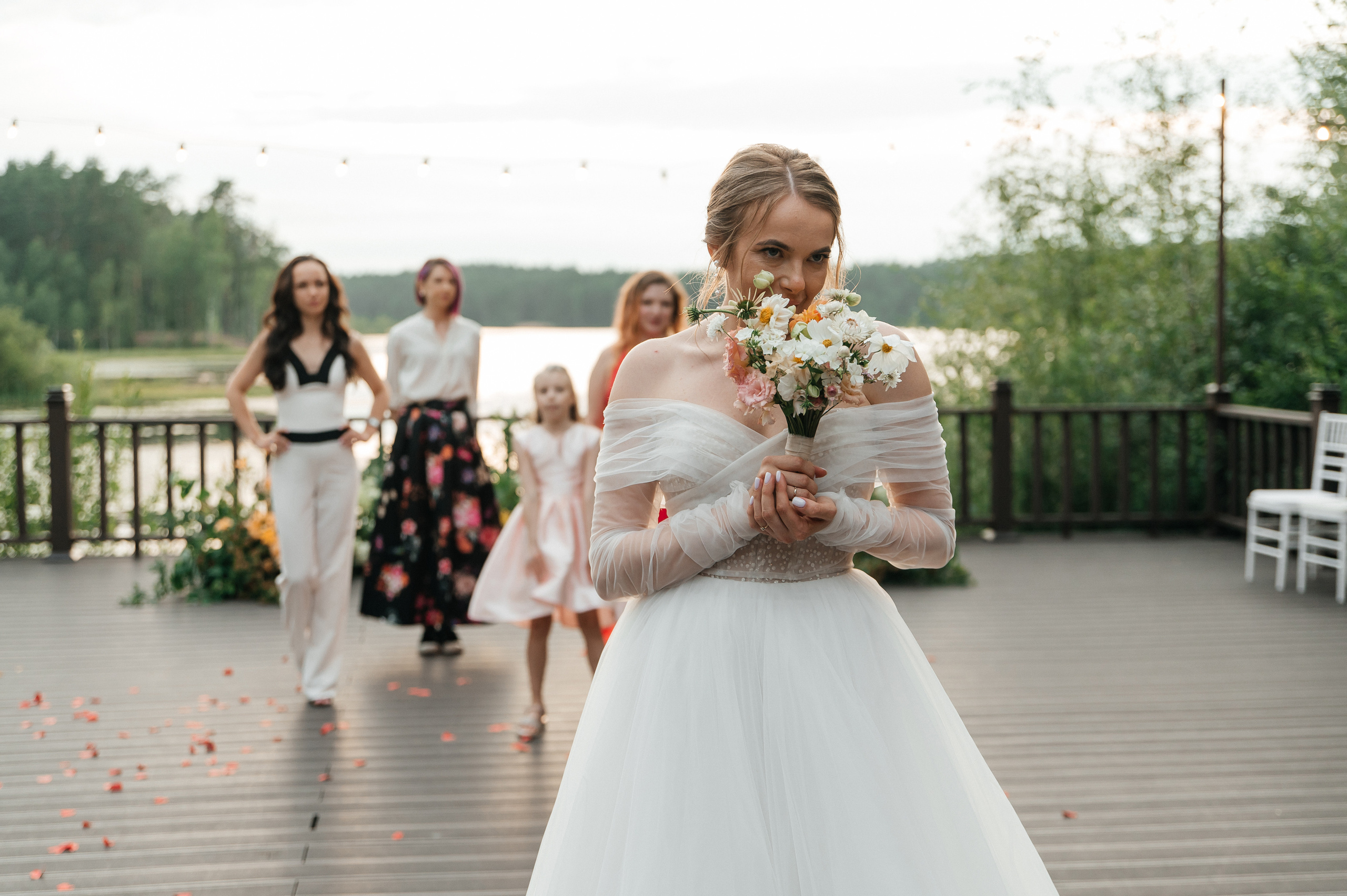 Wedding with dog. Wedding and family photographer in Dubai Vasilii Albul