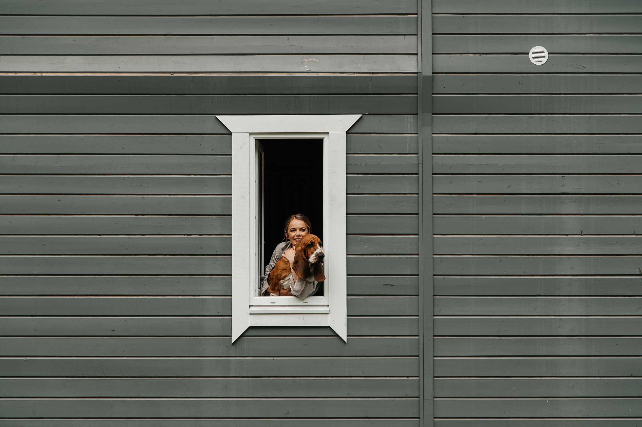 Wedding with dog. Wedding and family photographer in Dubai Vasilii Albul