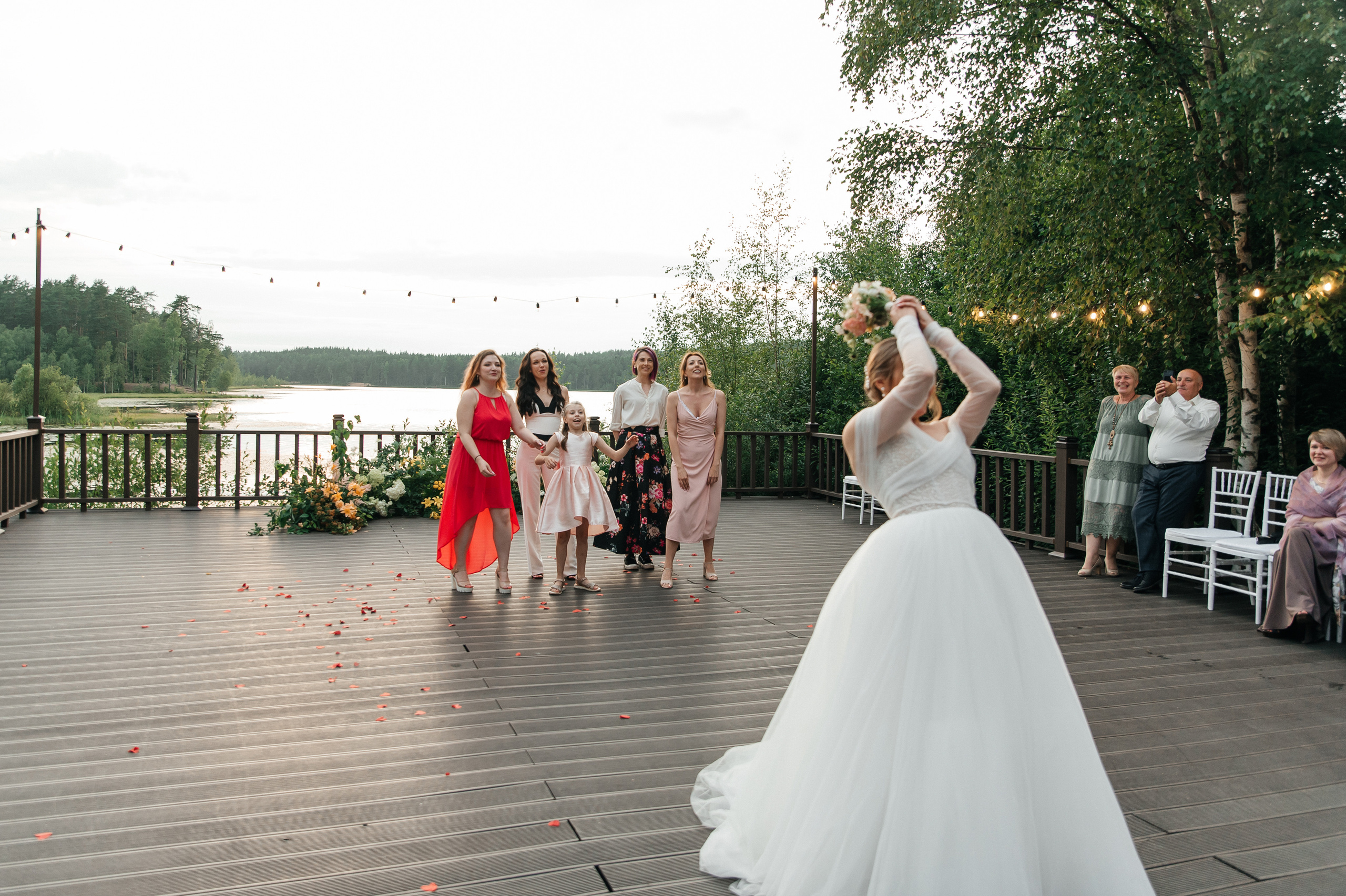 Wedding with dog. Wedding and family photographer in Dubai Vasilii Albul