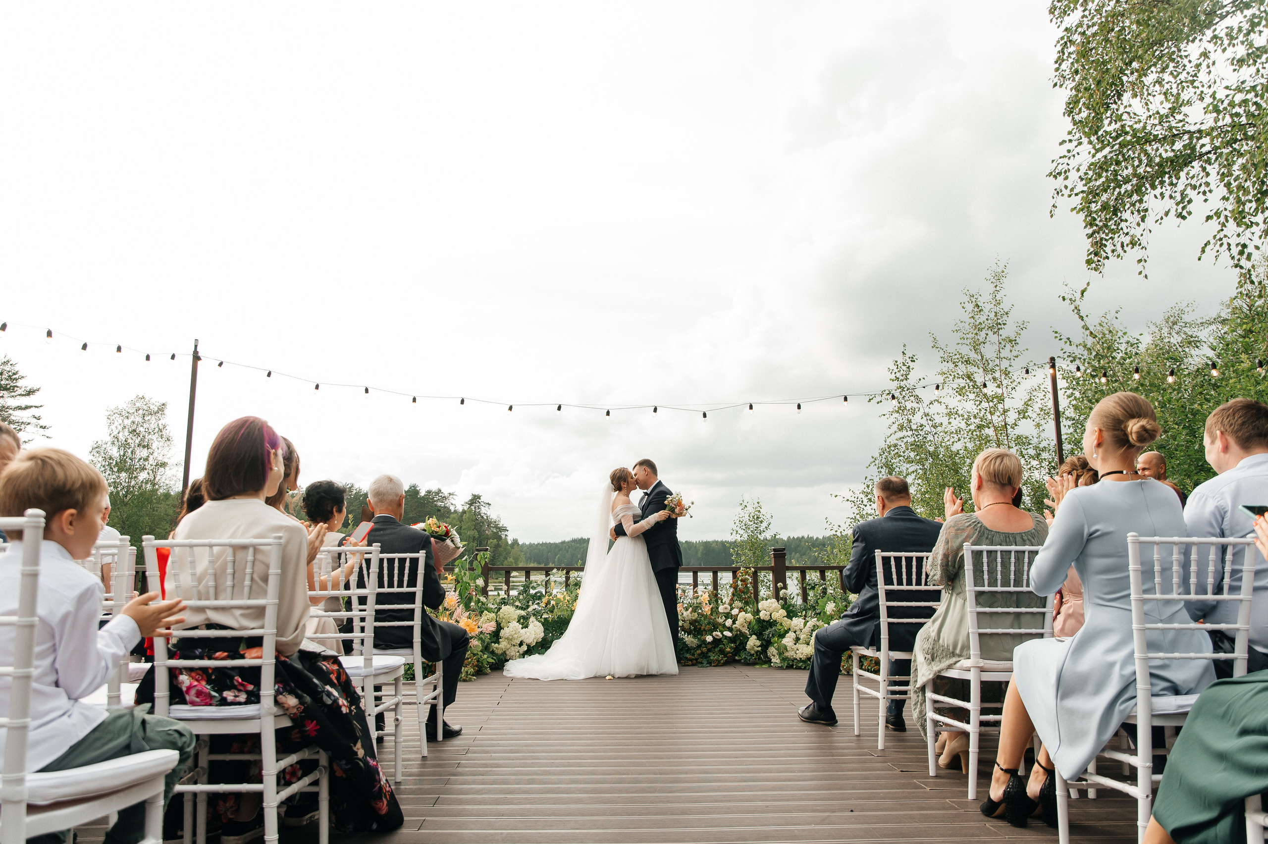 Wedding with dog. Wedding and family photographer in Dubai Vasilii Albul