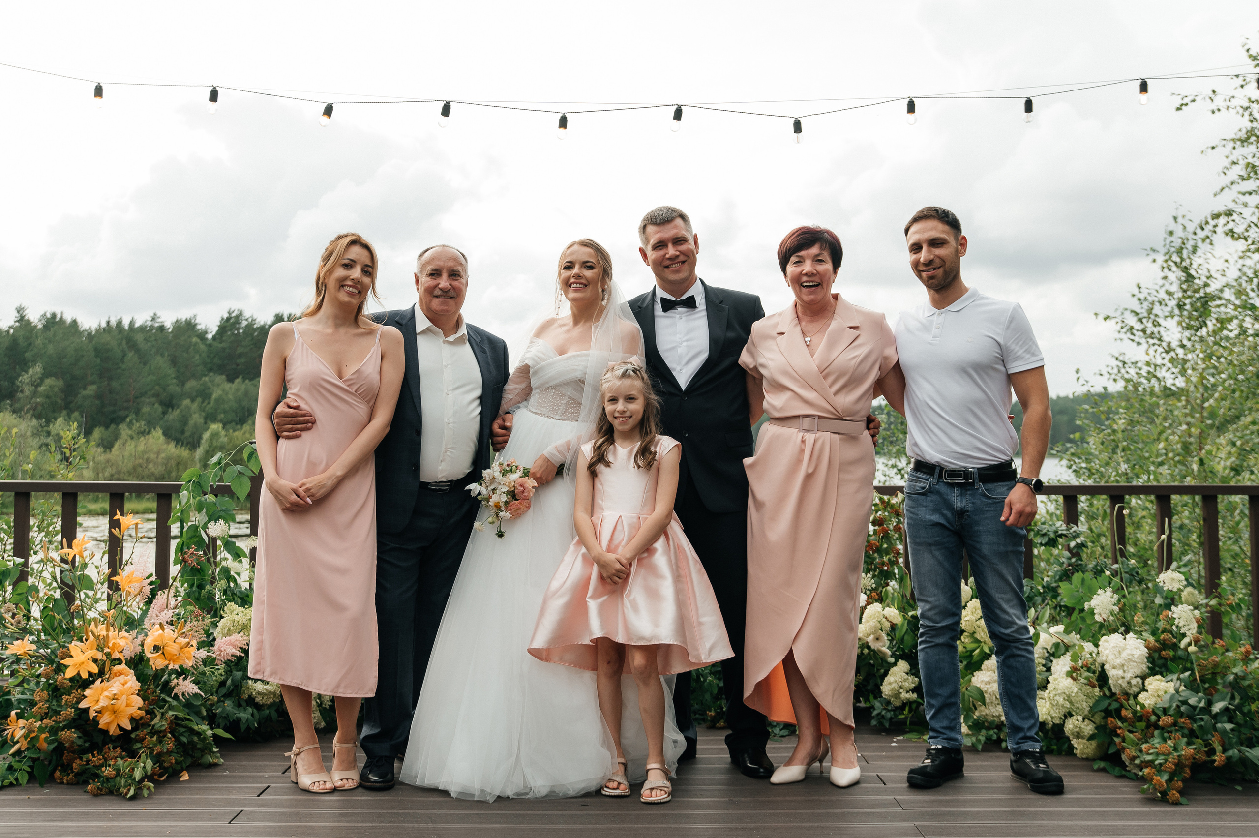 Wedding with dog. Wedding and family photographer in Dubai Vasilii Albul