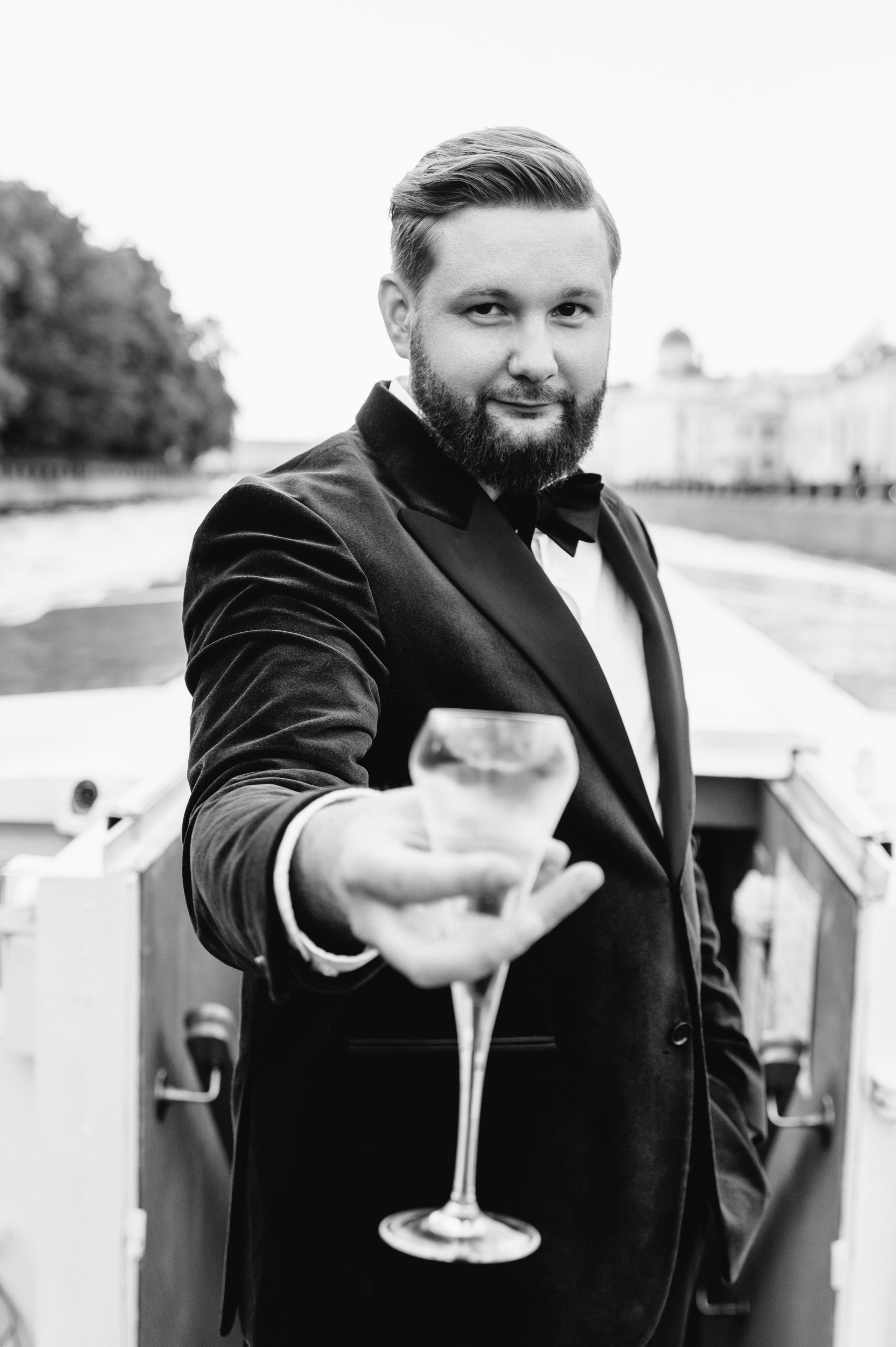 Wedding and family photographer in Dubai Vasilii Albul