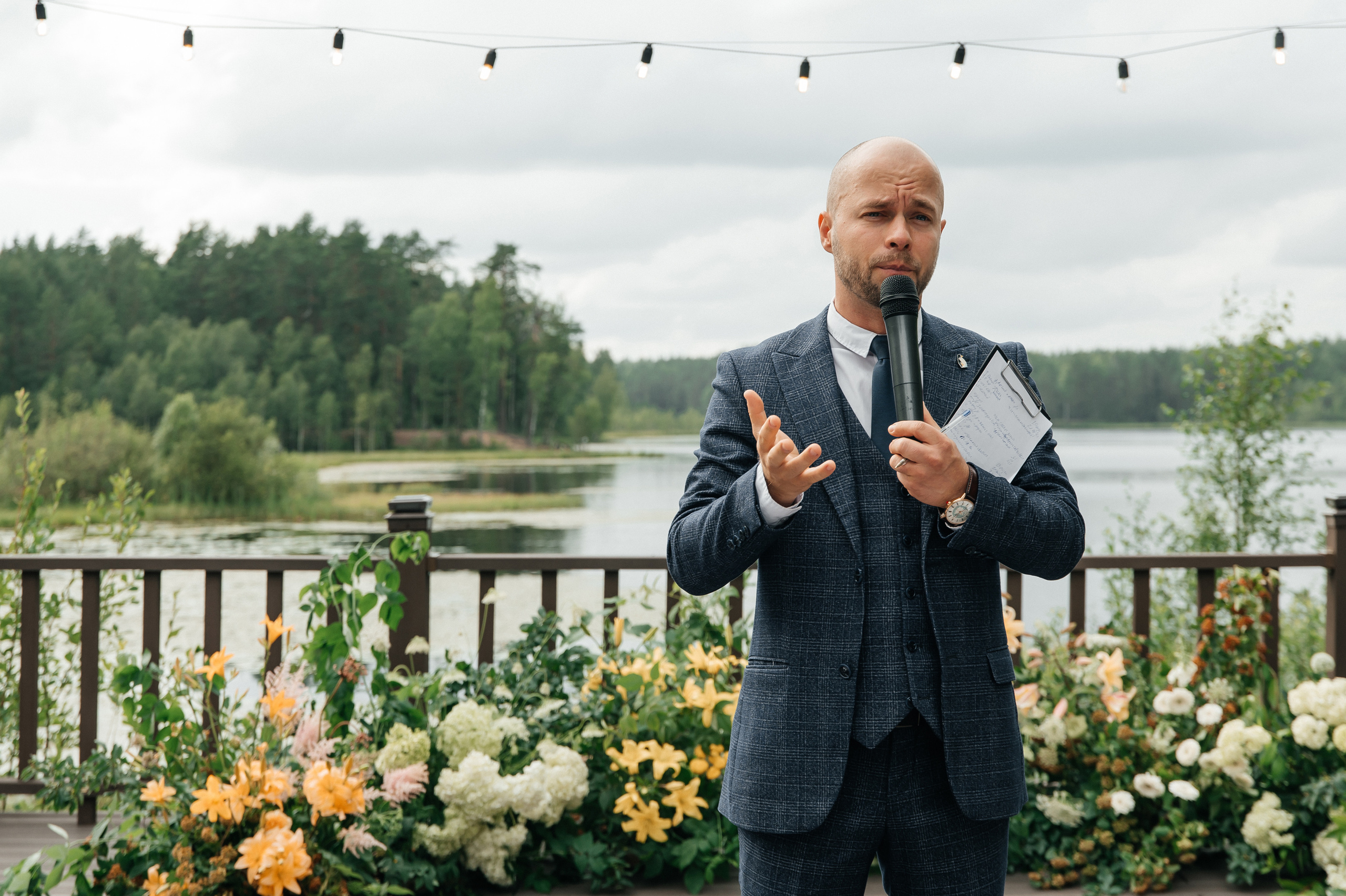 Wedding with dog. Wedding and family photographer in Dubai Vasilii Albul