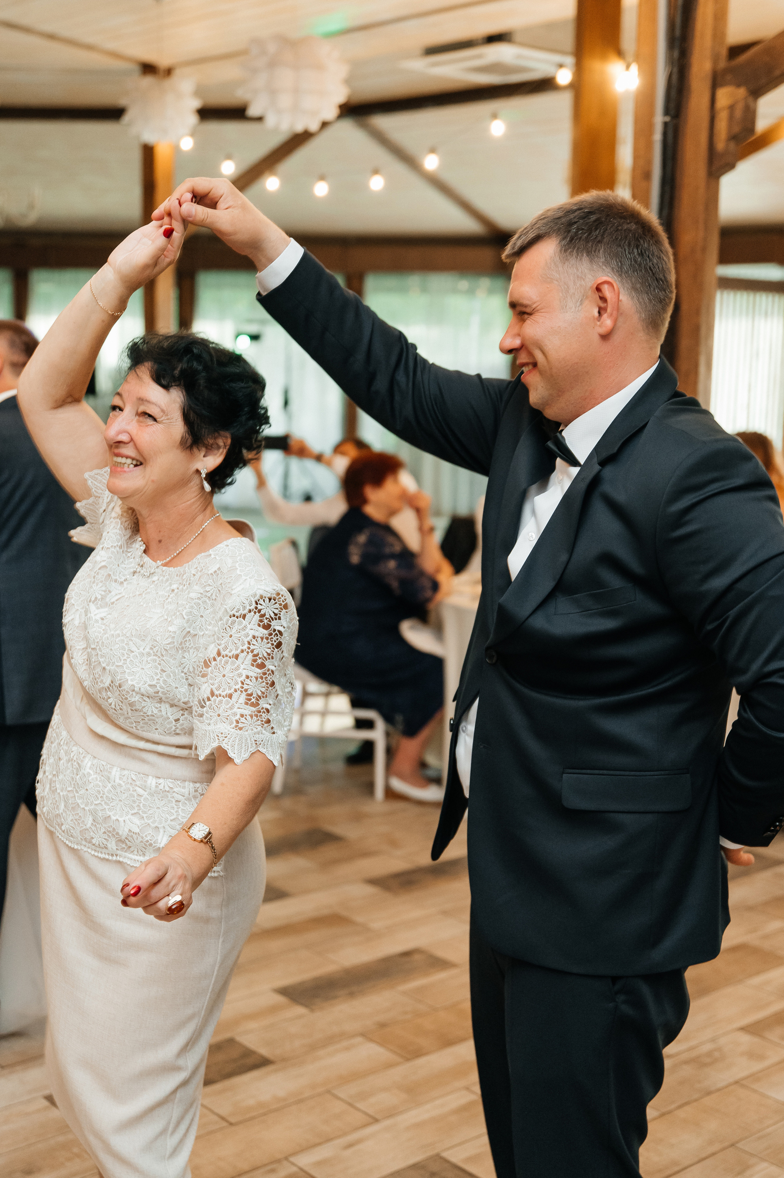 Wedding with dog. Wedding and family photographer in Dubai Vasilii Albul