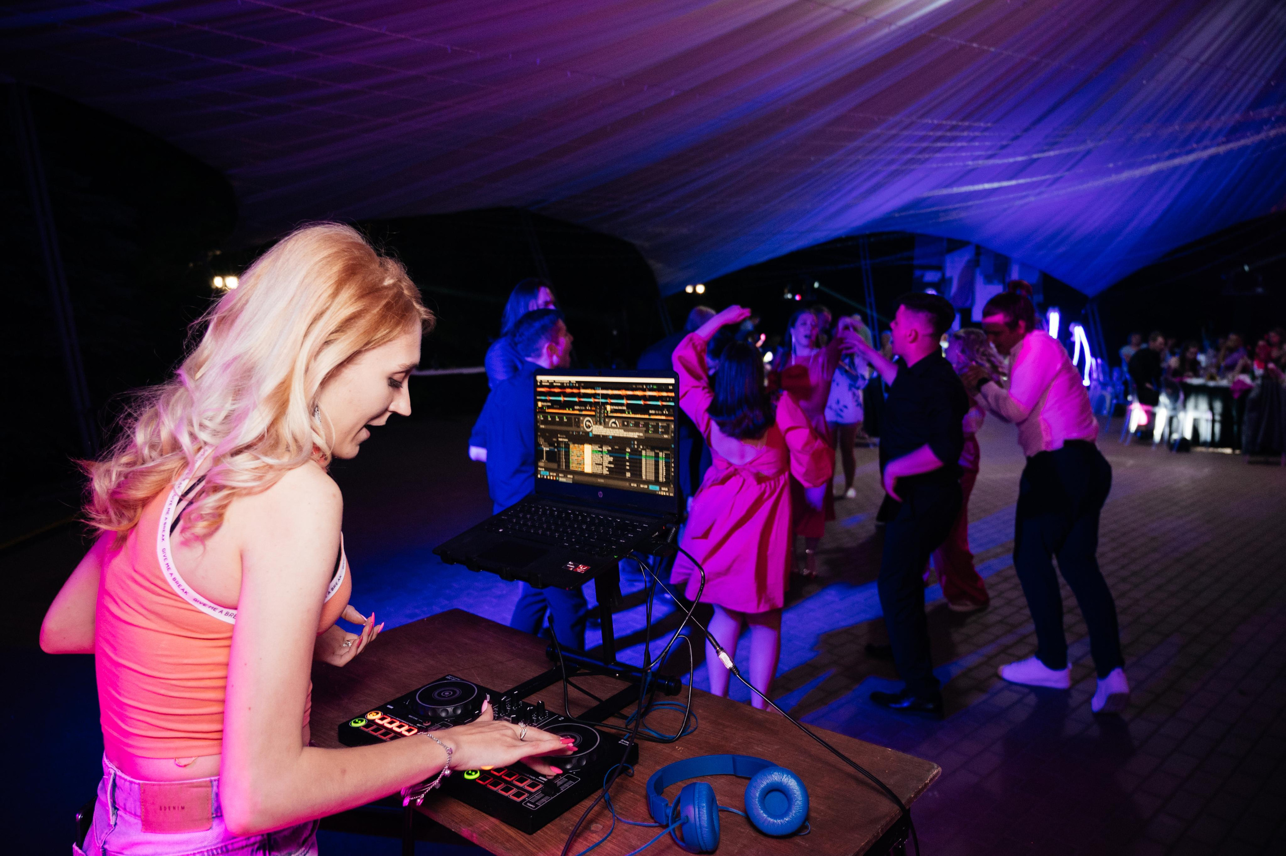 Wedding and family photographer in Dubai Vasilii Albul