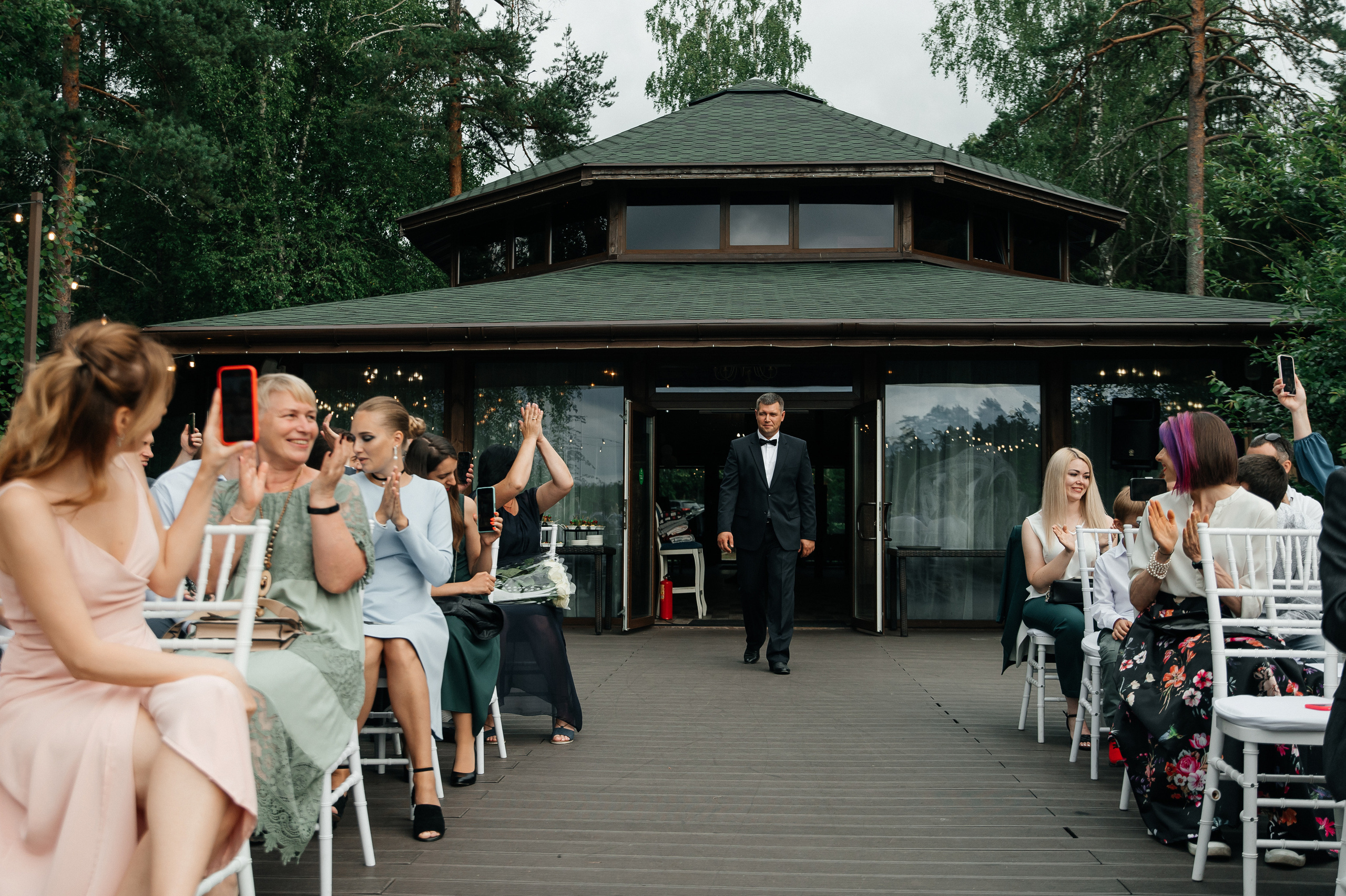 Wedding with dog. Wedding and family photographer in Dubai Vasilii Albul