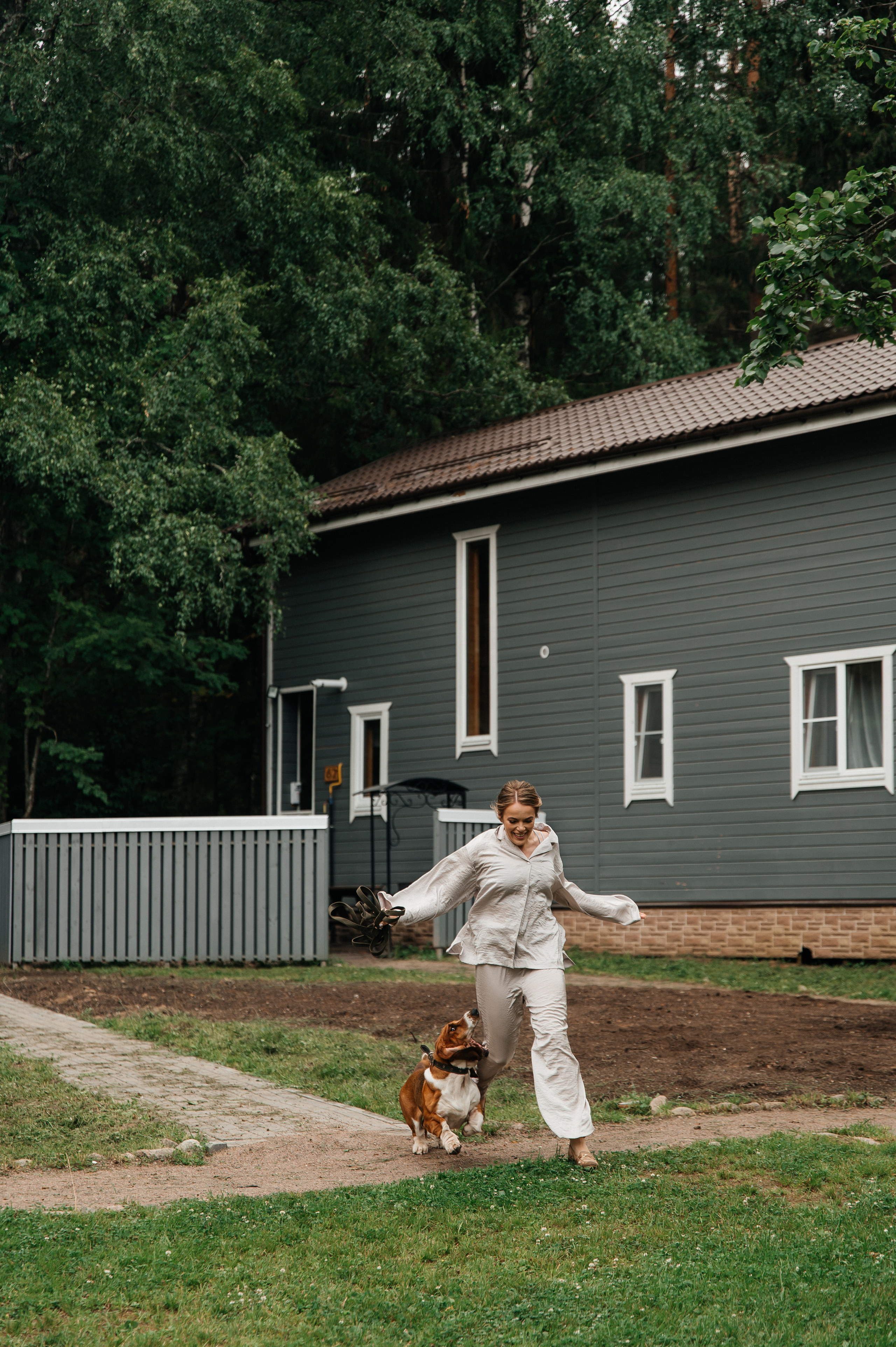 Wedding with dog. Wedding and family photographer in Dubai Vasilii Albul