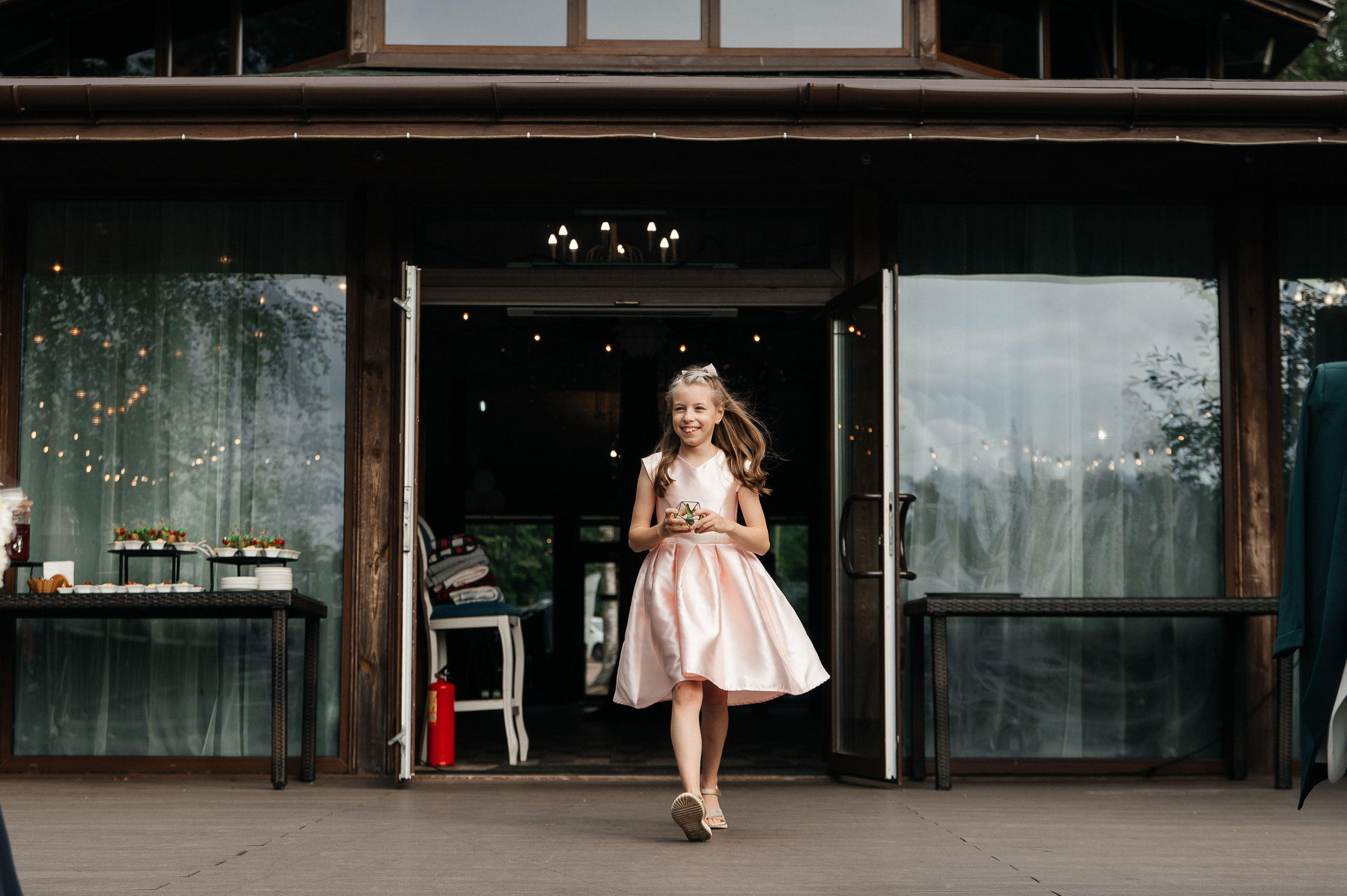 Wedding with dog. Wedding and family photographer in Dubai Vasilii Albul