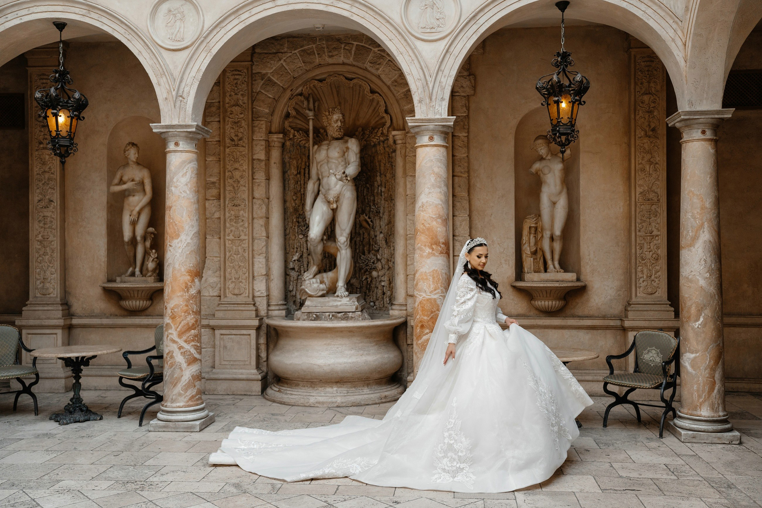 Свадебная фотосессия в ресторане Турандот. Свадебный и семейный фотограф в Москве Светлана Зоткина