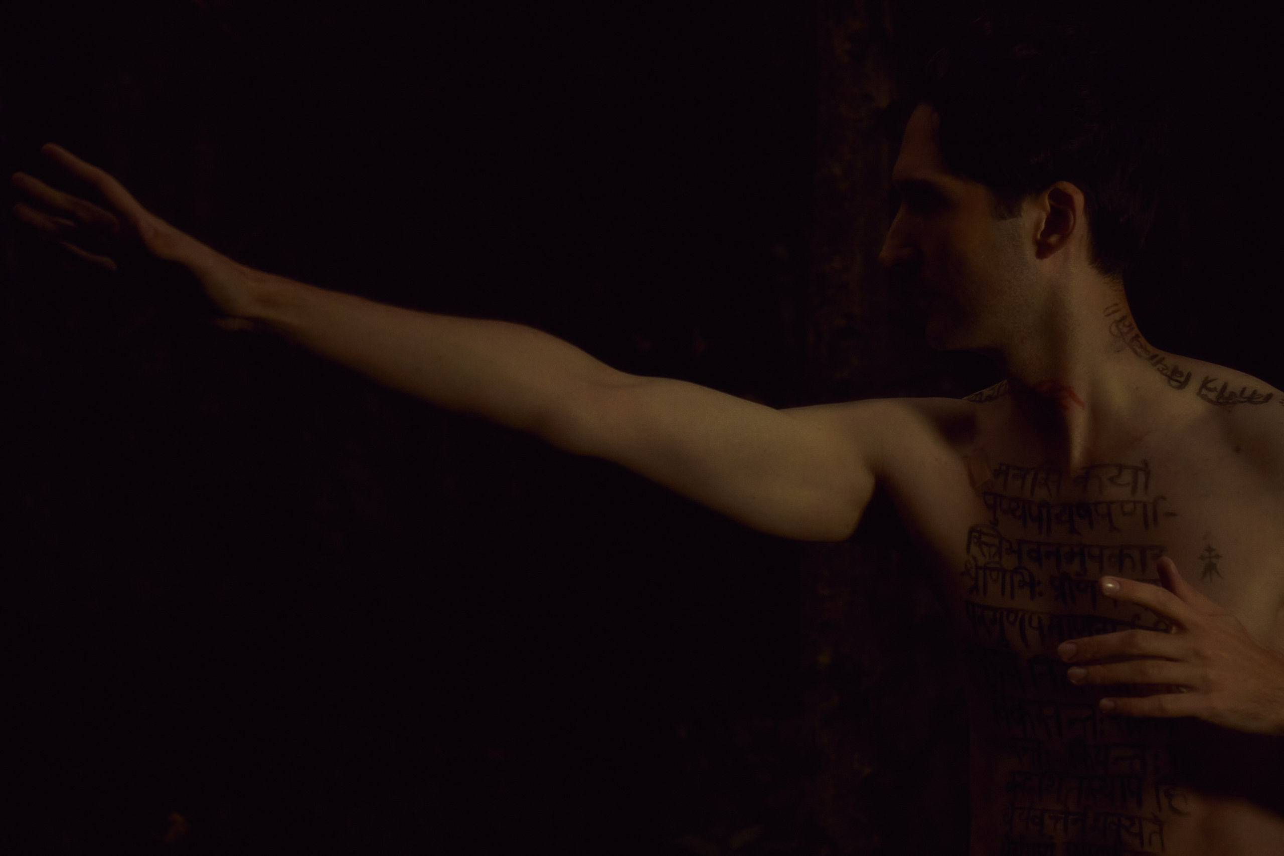 The body as broken manuscript. Фотограф Елизавета Маслова. Москва. Art, Fashion