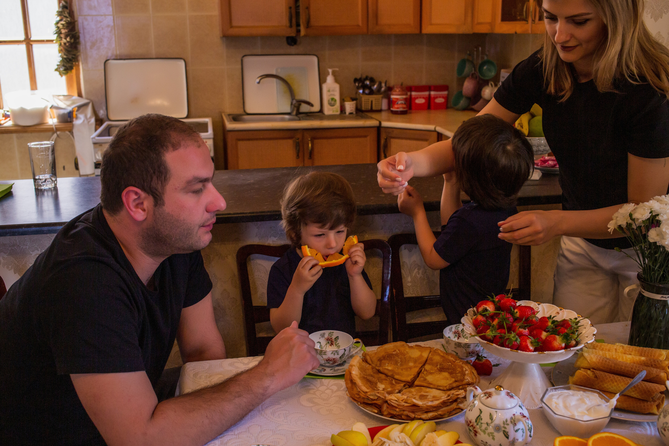 Семейная фотосессия. Свадебный и семейный фотограф в Абхазии Эля Цишба