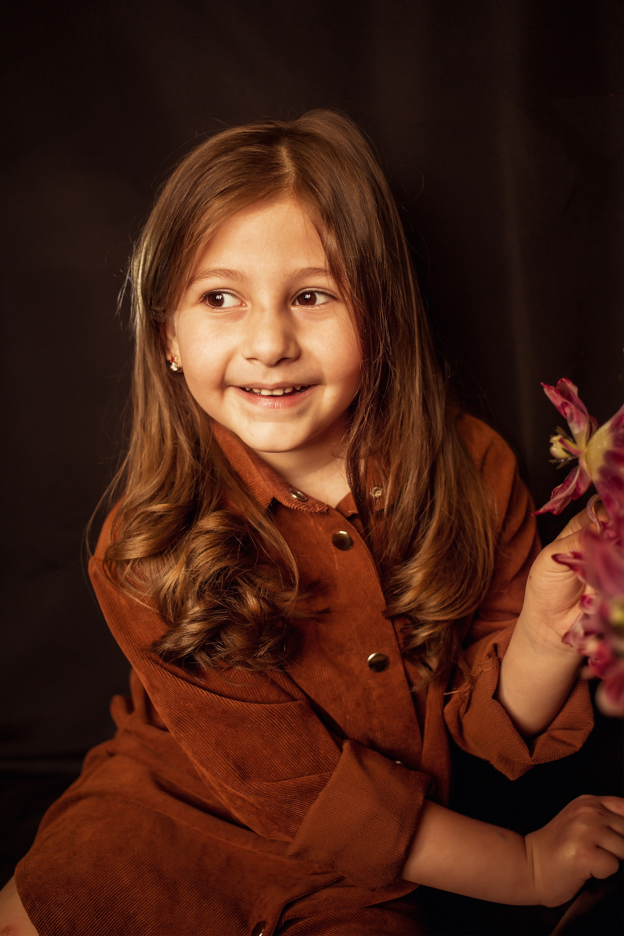 Элинка и тюльпаны. Свадебный и семейный фотограф в Абхазии Эля Цишба
