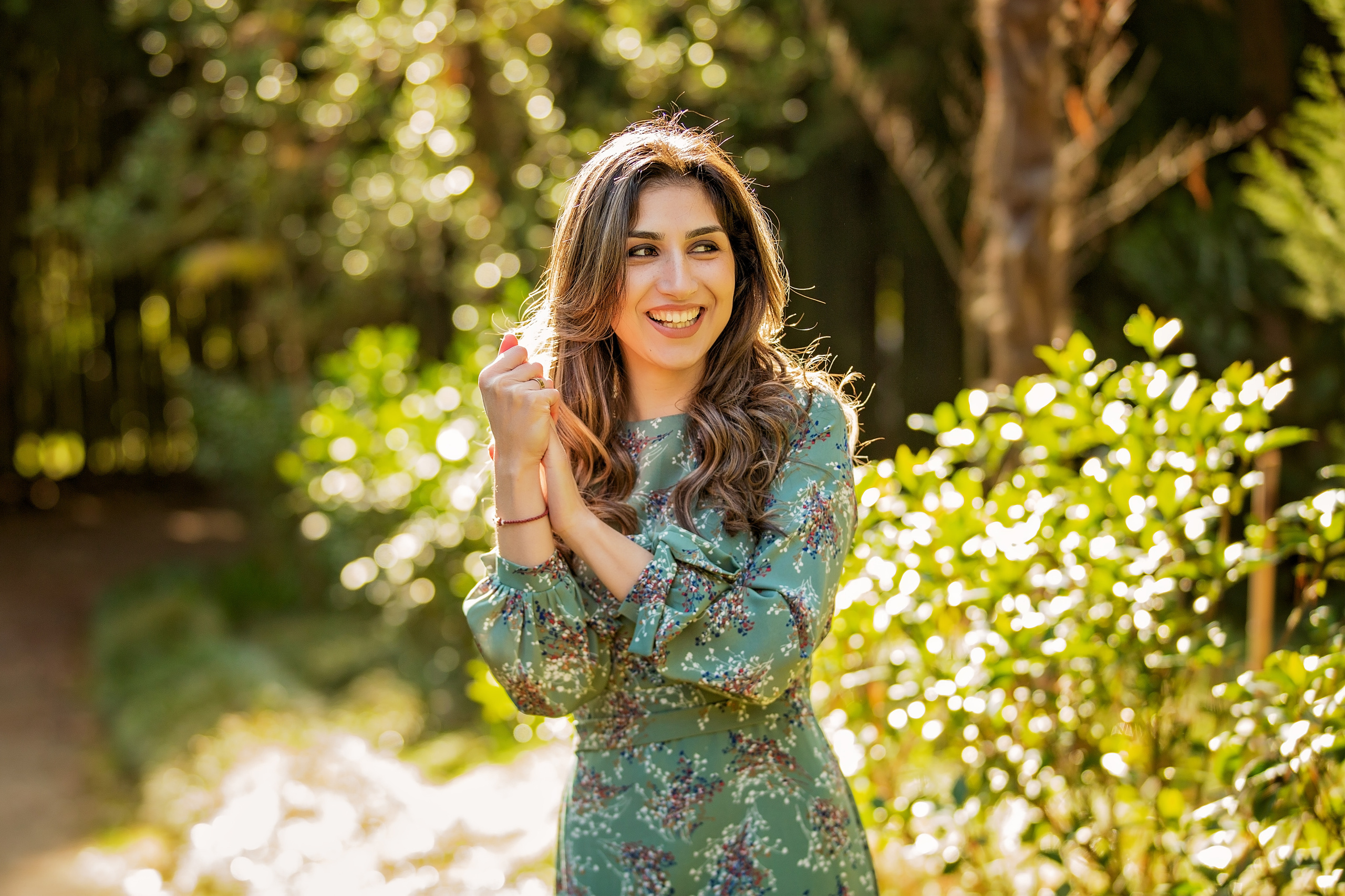 Рада в цветущем саду. Свадебный и семейный фотограф в Абхазии Эля Цишба