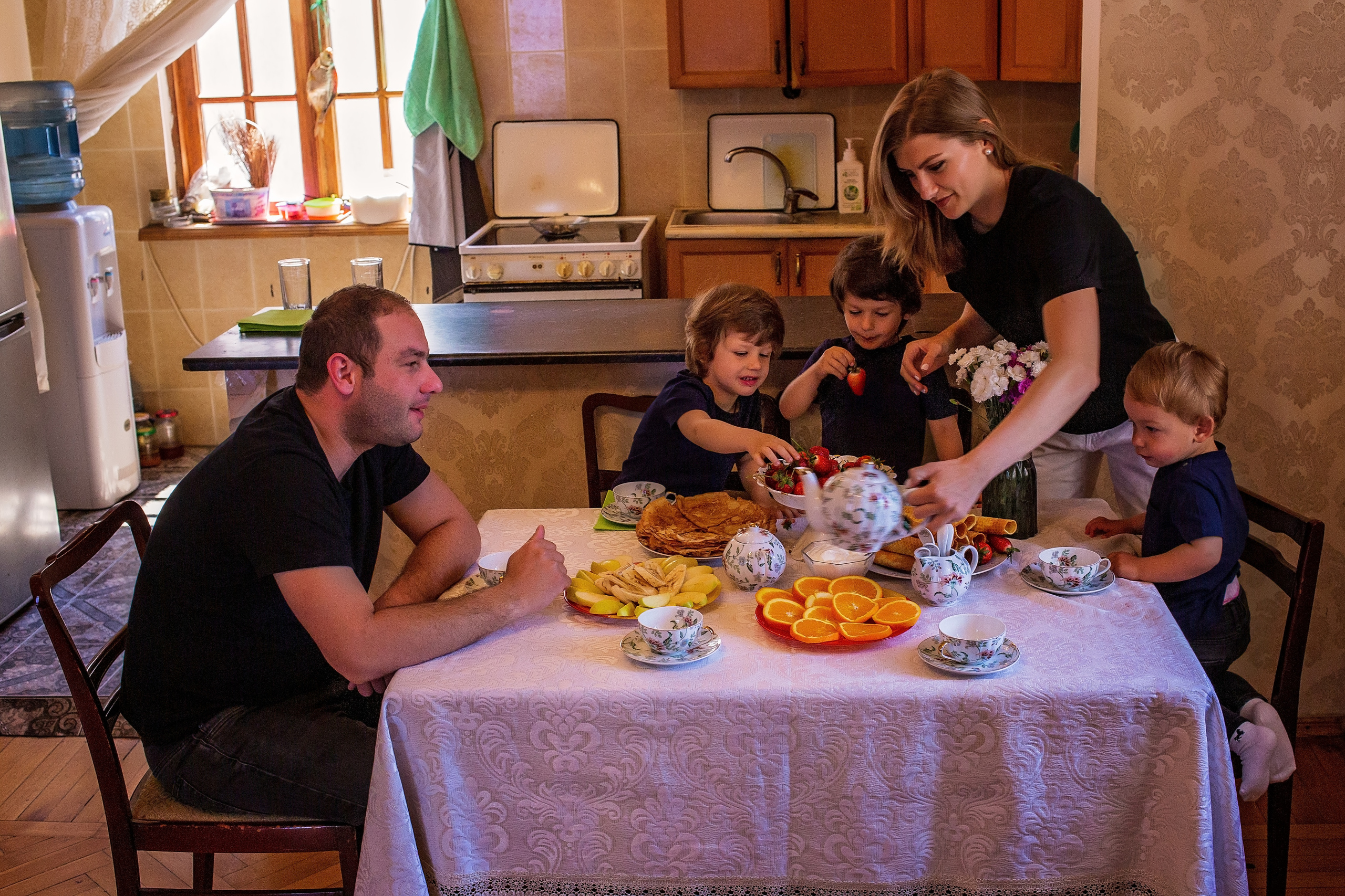 Семейная фотосессия. Свадебный и семейный фотограф в Абхазии Эля Цишба