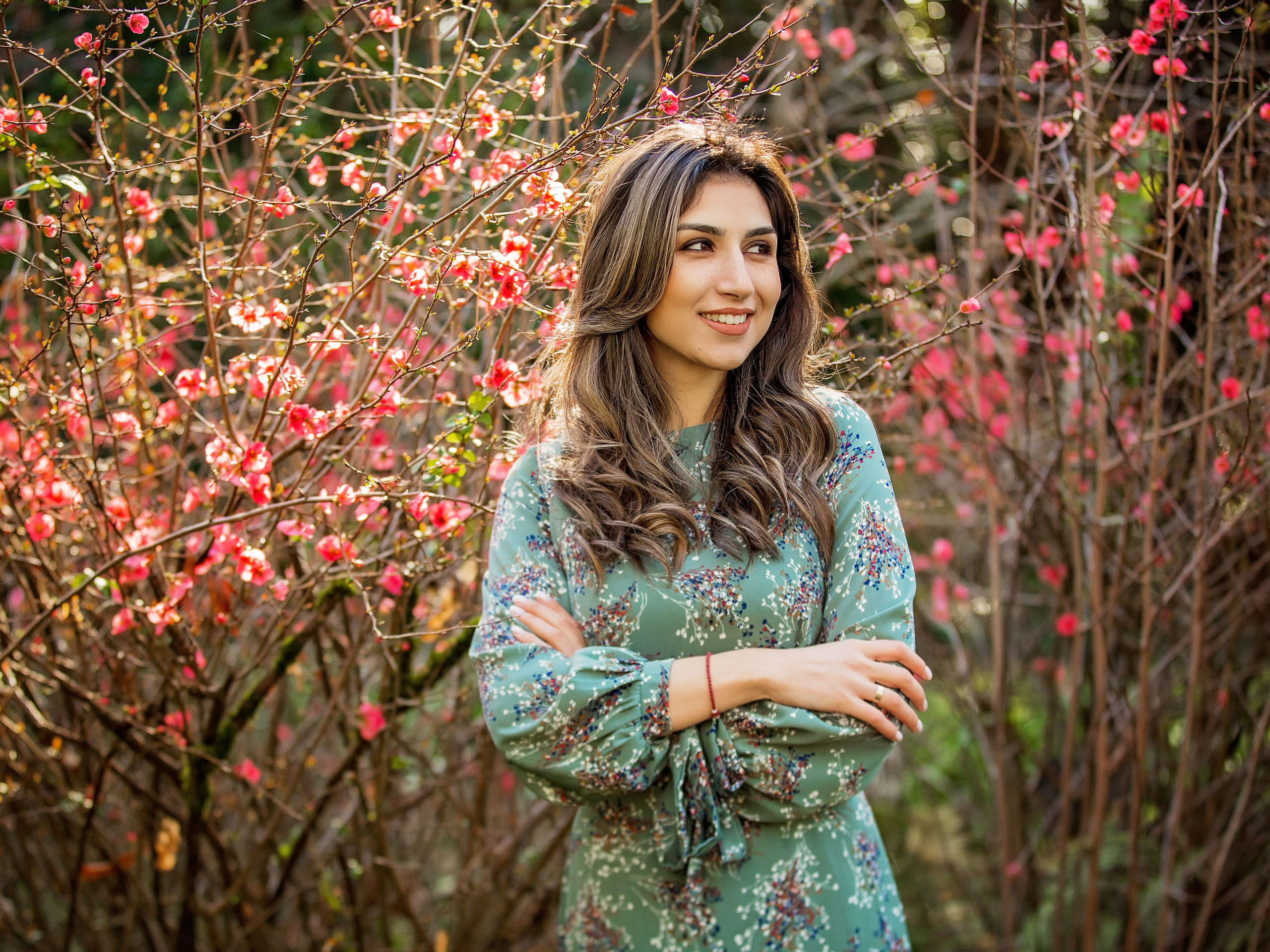 Рада в цветущем саду. Свадебный и семейный фотограф в Абхазии Эля Цишба