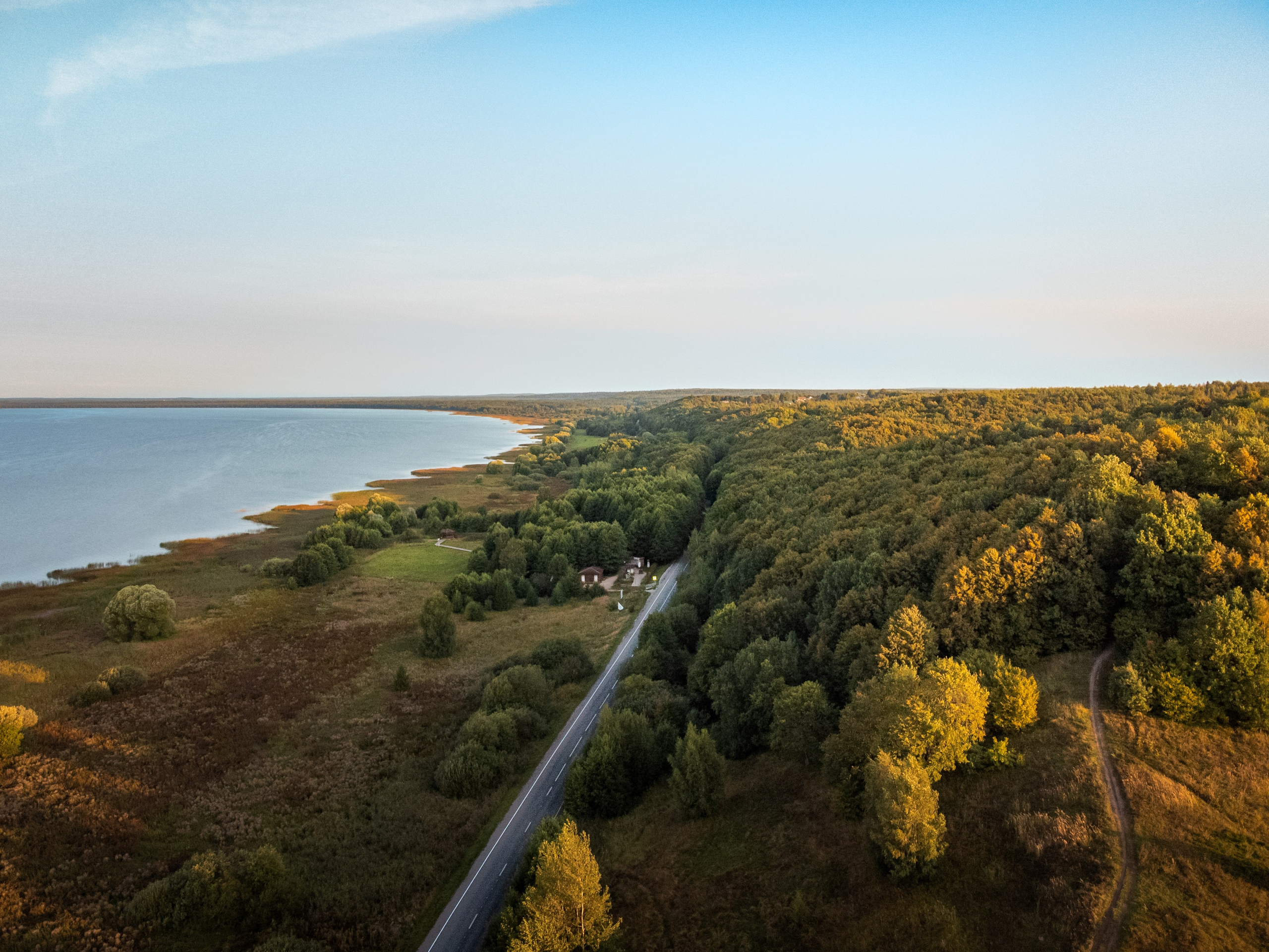 Переславль - Залесский, Загородный клуб "ОЗЕРО", Плещеево озеро, национальный парк, вода, трава, крестова гора, утро, лето, закат, дорога