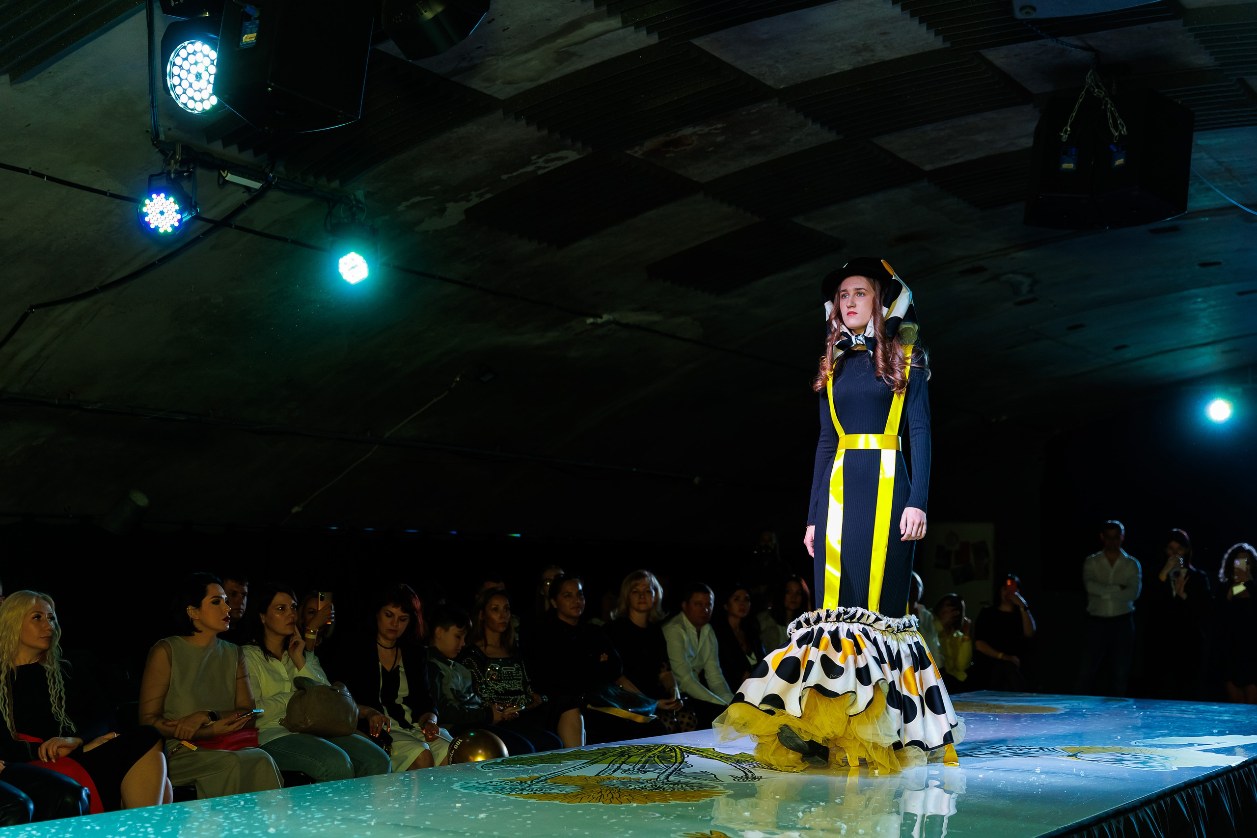 Показ Надежды Шибиной от журнала «Жираf». Фотограф Новосибирск — Наталья Гресь