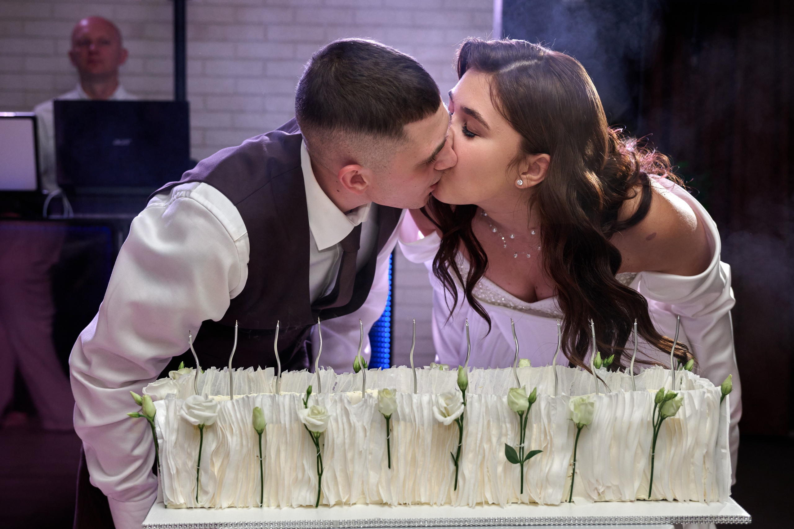 Свадьба Дениса и Валерии в Старом Осколе. Профессиональный фотограф Старый Оскол, Губкин — свадьба, венчание, крещение, юбилей и день рождения