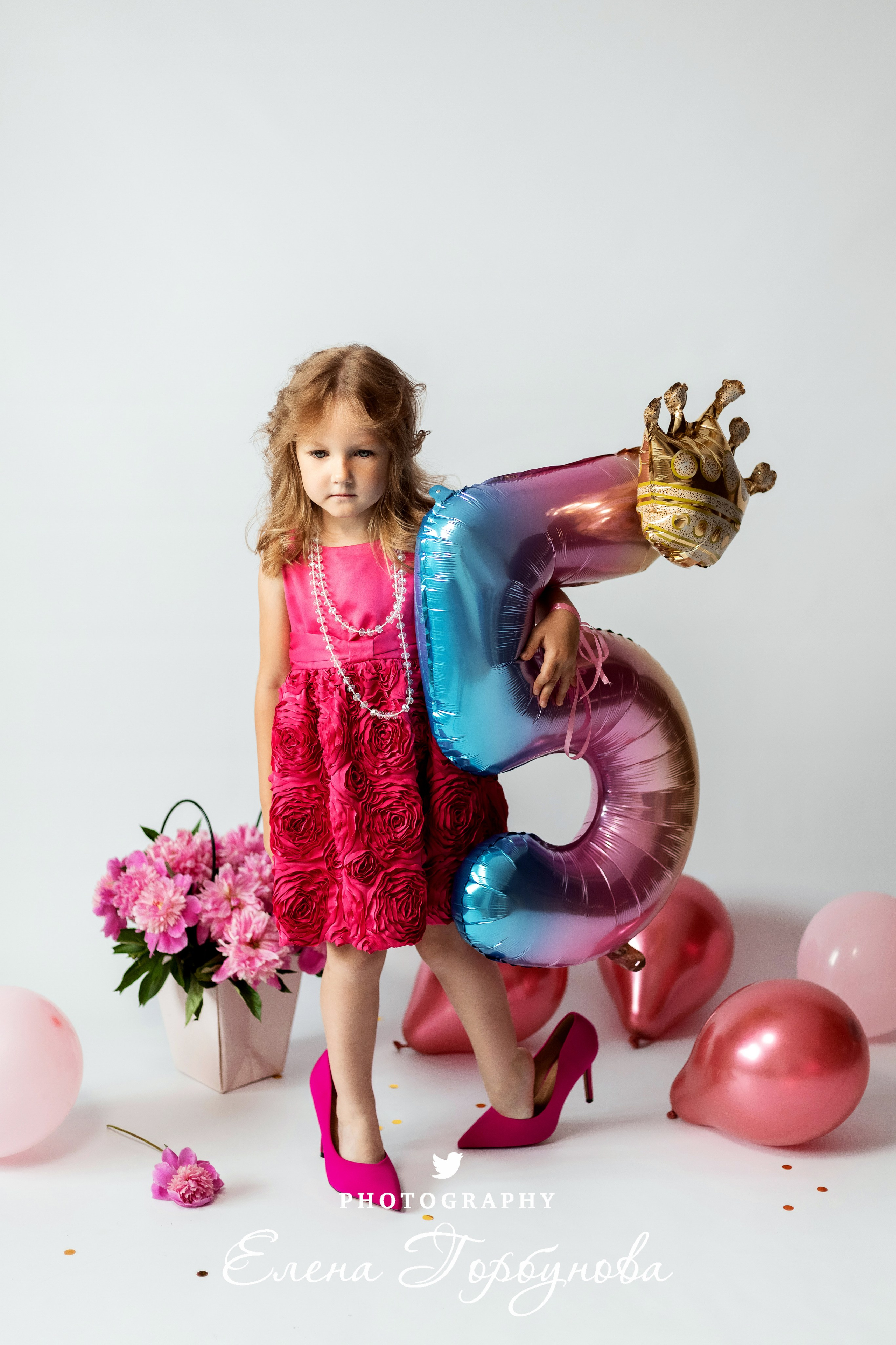 «Модница в розовом» В моей студии. Вероника и Александра. 2024. Фотограф Пермь. Свадьбы. Семья и дети, школа, д. сад. Фотокниги