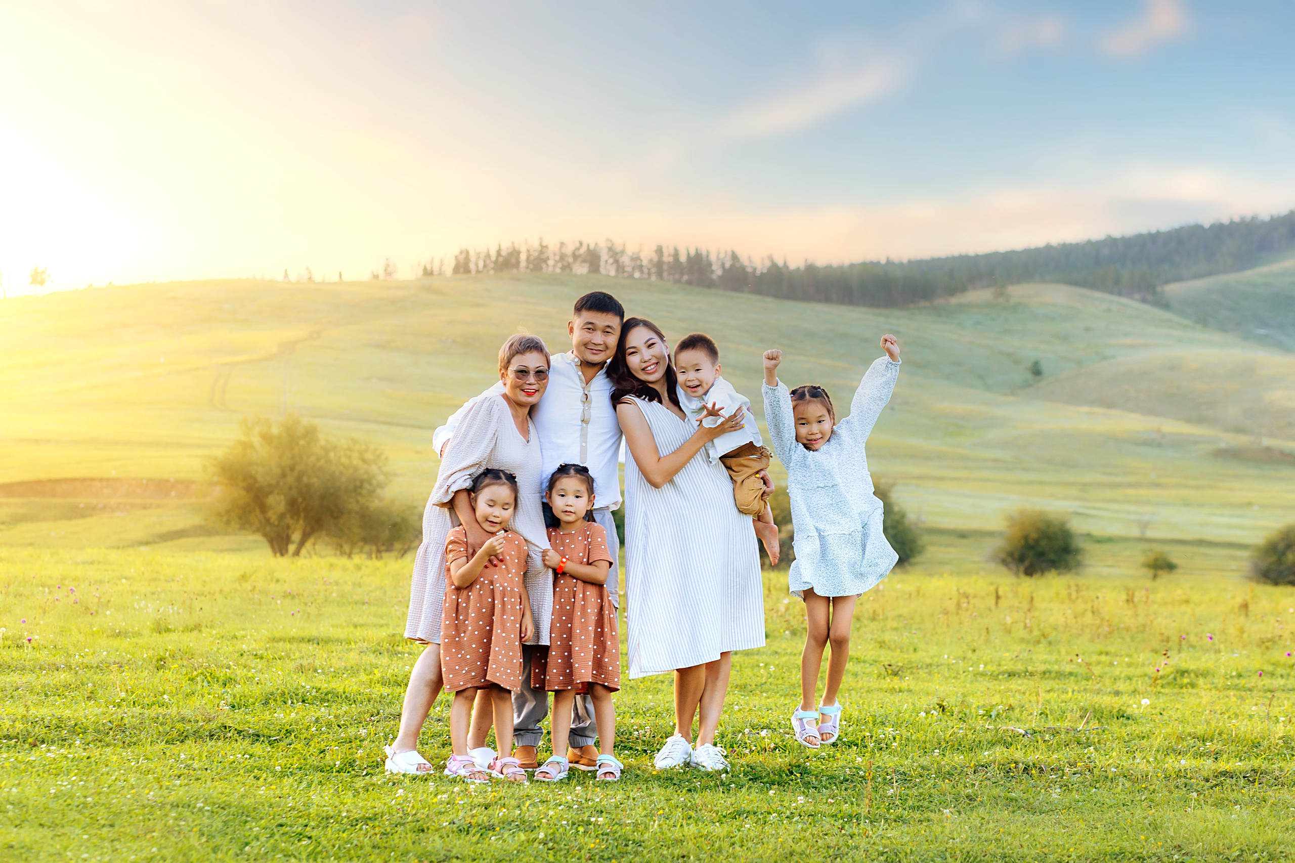 Дарима с семьей. Фотограф Бурятии София Андриянова