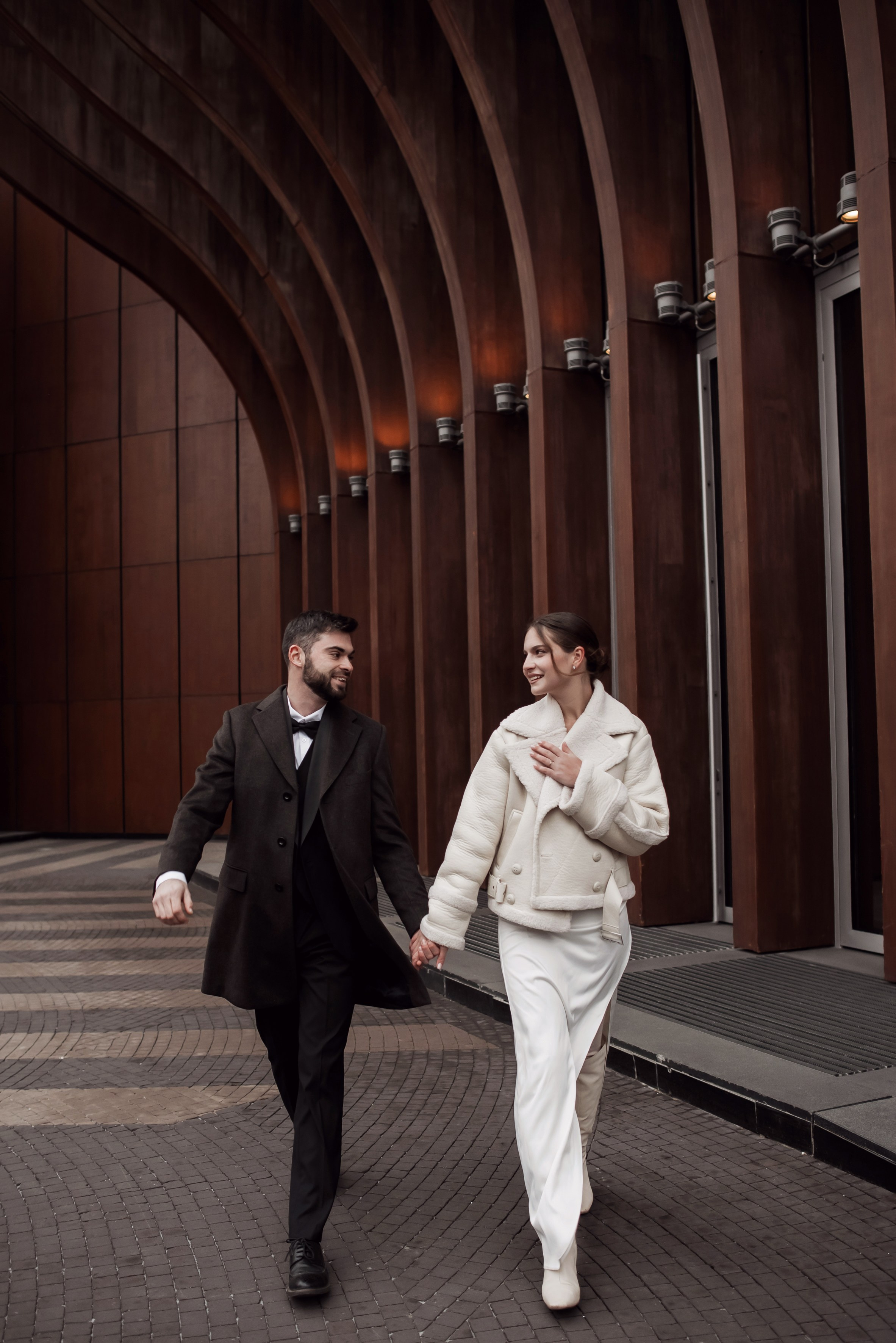 Свадебная фотосессия перед росписью в ЗАГСе. Студийная съемка жениха и невесты. Анастасия Чиркова, Фотограф Москва