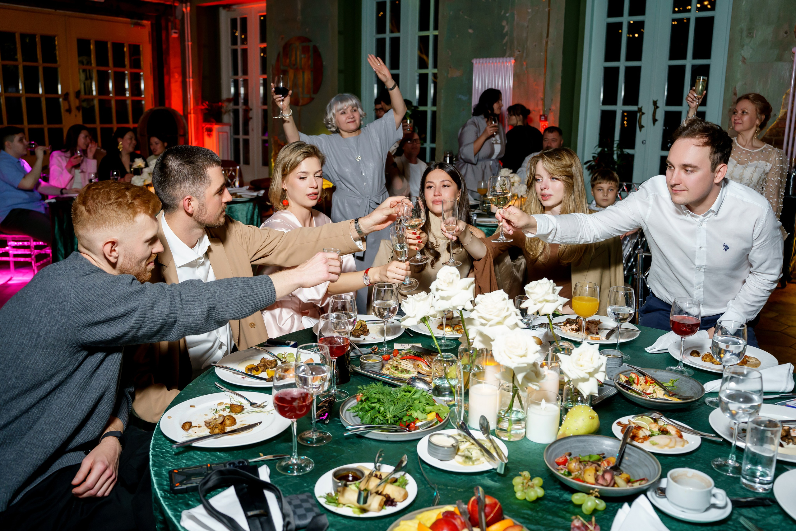 Александра и Иван. Свадебный банкет Loft Hall. Фотограф и видеограф в Москве и Московской области Мария Вишня