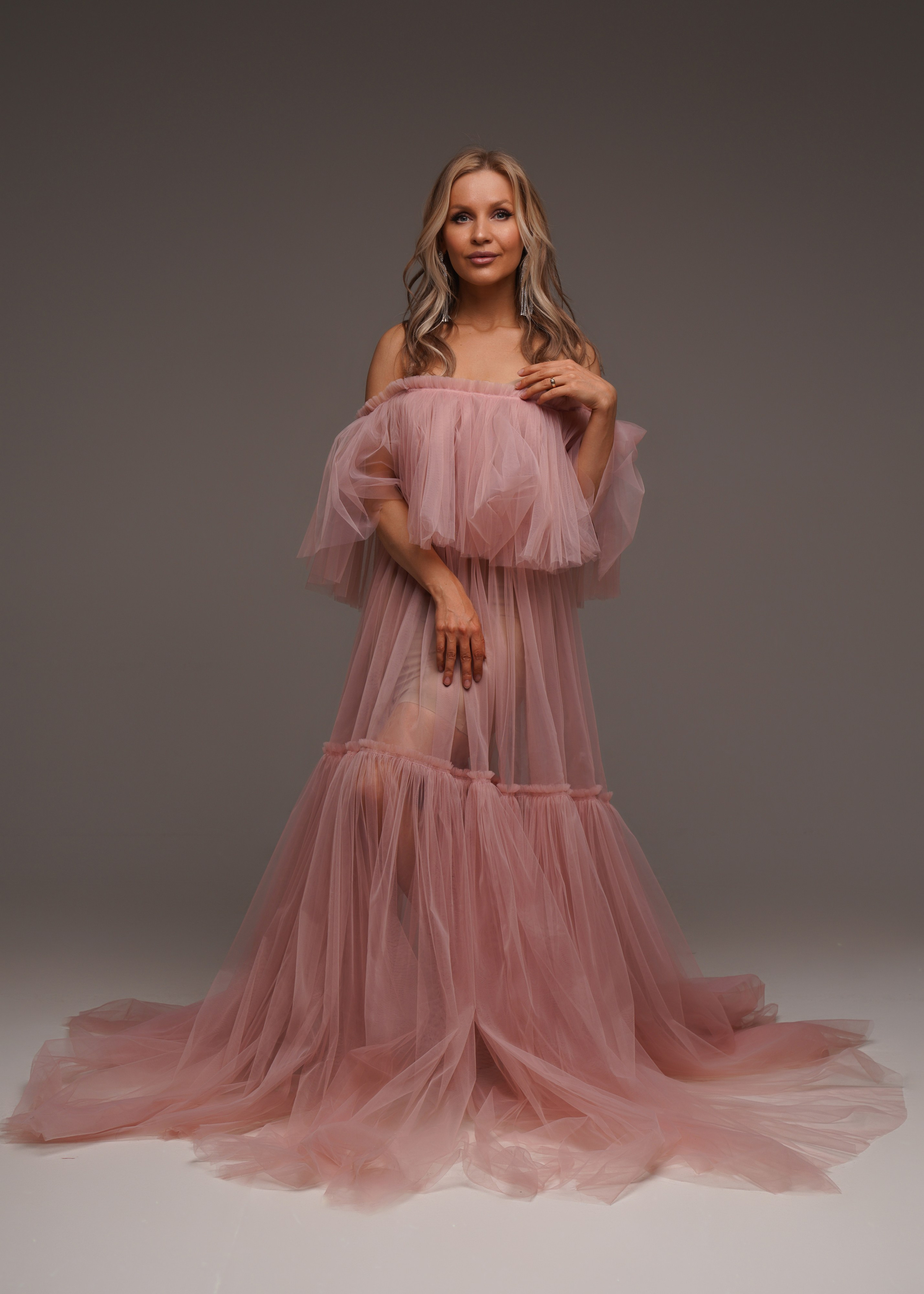 Платья. Оксана Волик фотограф в Архангельске. Аренда фотостудии White Studio