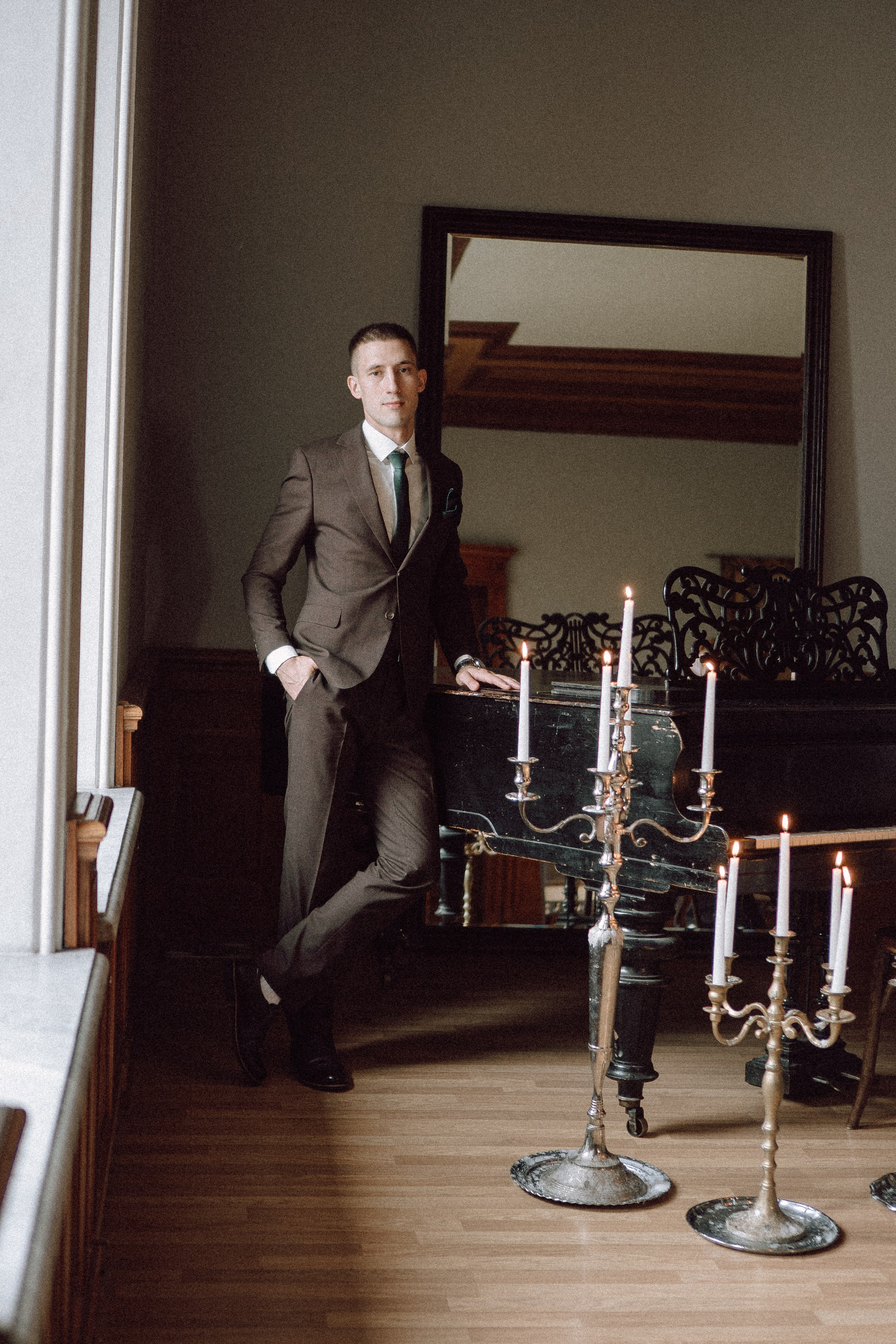 СВАДЕБНАЯ ПРОГУЛКА В САНТК-ПЕТЕРБУРГЕ (ИСАКИЕВСКИЙ СОБОР, ЗИМНЯЯ КАНАВКА, ЭРМИТАЖ И БОЛЬШАЯ МОРСКАЯ УЛИЦА). Профессиональный фотограф, Санкт-Петербург — Виктория Богомолова