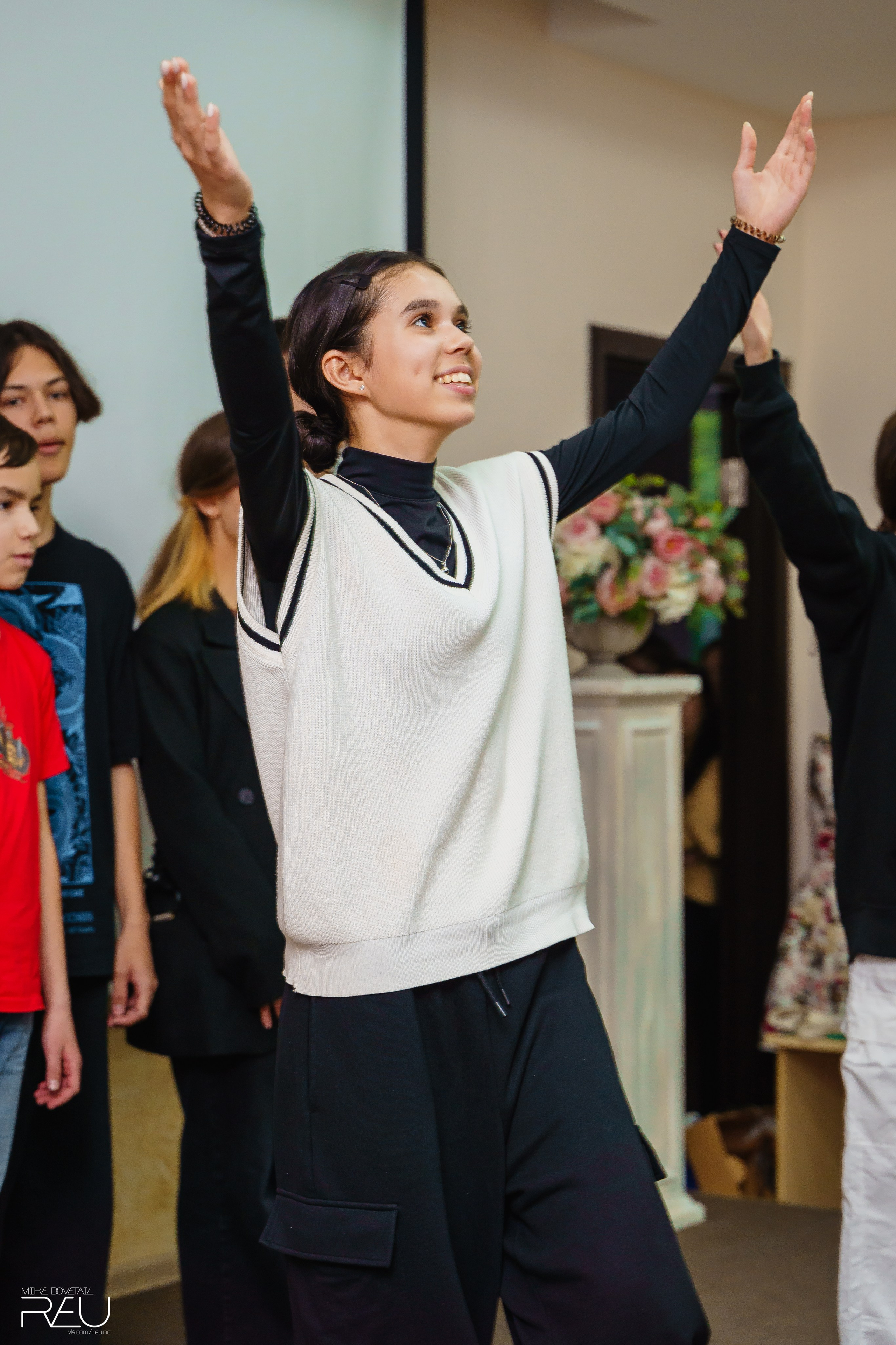 ВЫПУСКНОЙ ШКОЛЫ «Язык Для Успеха» 2023. Mike Dovetail | Портретный и репортажный фотограф