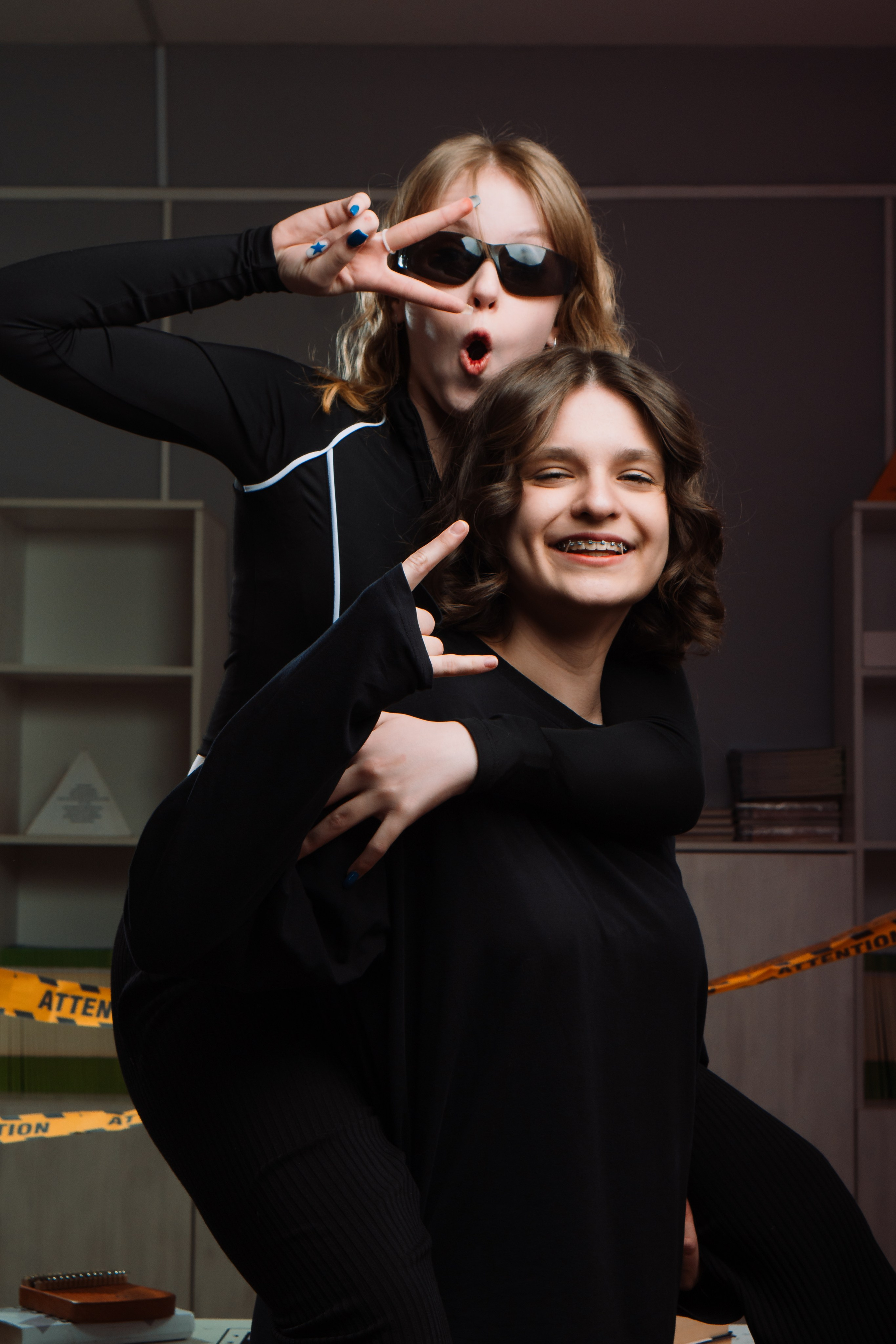 Профессиональная школьная фотография и создание выпускных альбомов в Хабаровске. Современные, яркие и запоминающиеся фотографии для школьников. Уникальный дизайн обложек выпускных книг, которые станут настоящей памятью о школьных годах. Закажите качественные фото и стильные альбомы для выпускников в Хабаровске. Нажмите заказать Выпускные Альбомы ( Дипломы ) в Хабаровске и мы свяжемся свами.