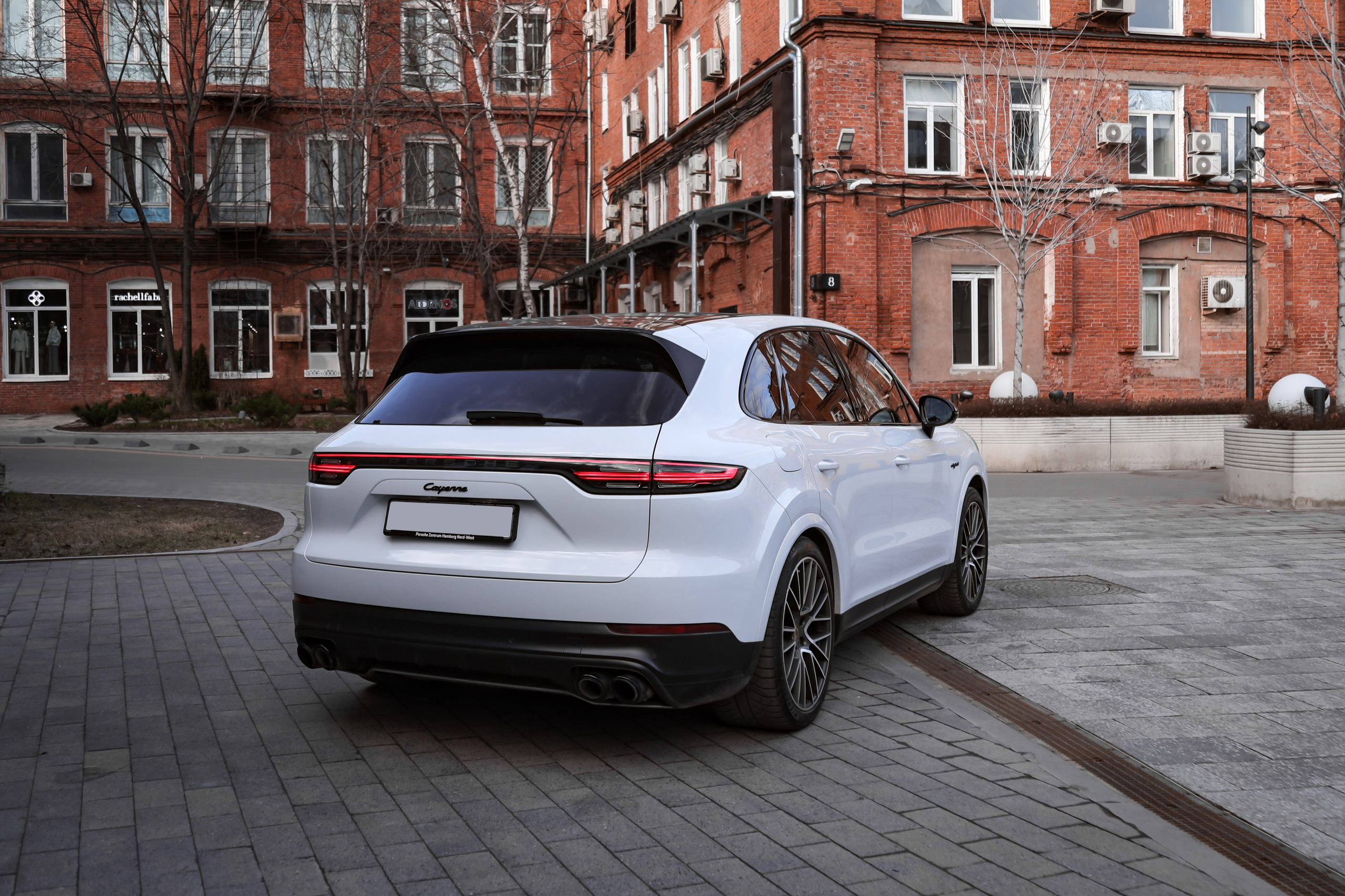 2020 Porsche Cayenne 3.0 AT. Mixturecaptures