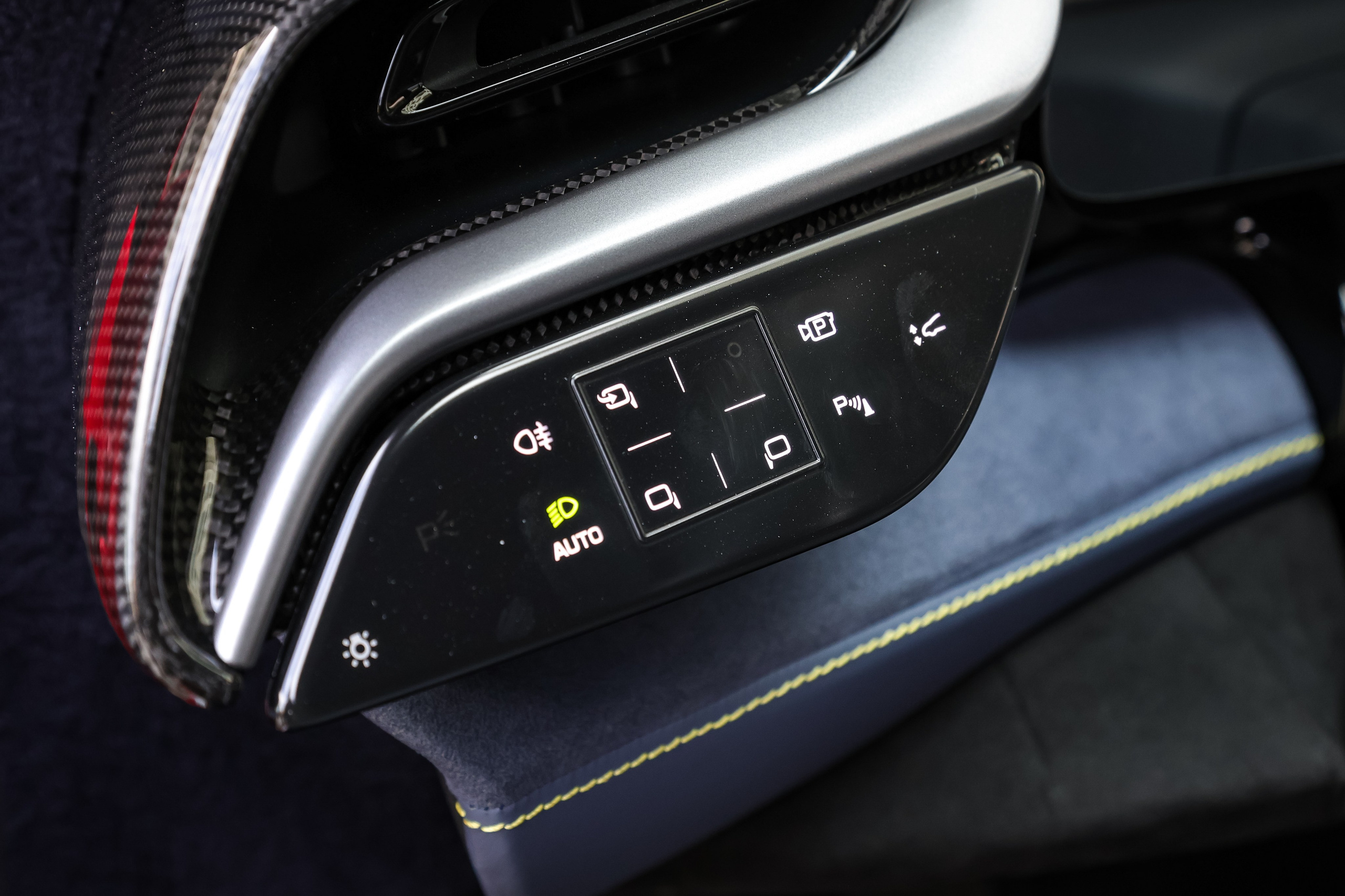 FERRARI SF90 STRADALE. Mixturecaptures