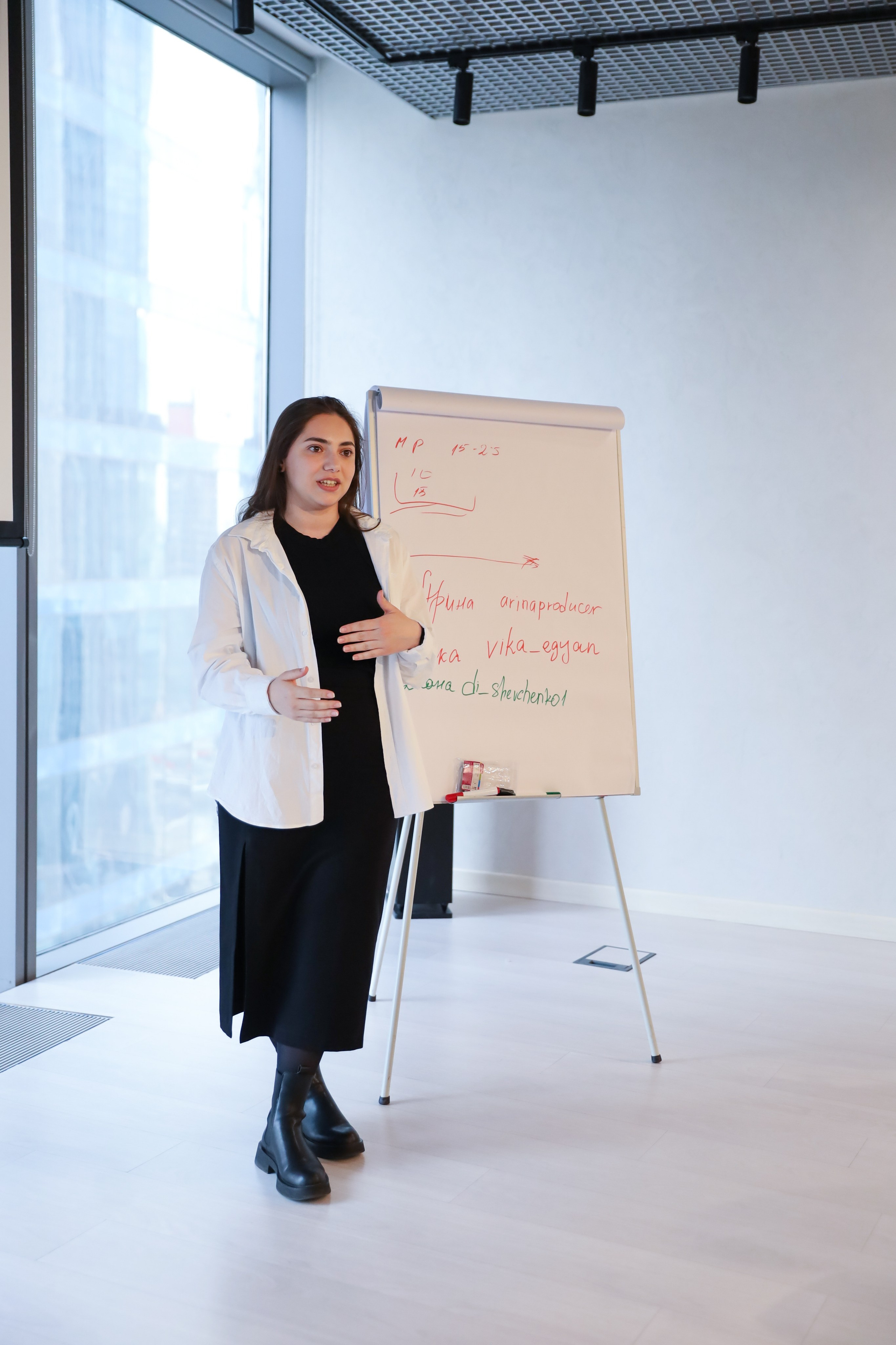 КОНФЕРЕНЦИЯ ВЫПУСКНИКОВ ШКОЛЫ ПРОДЮСИРОВАНИЯ АННЫ НОВИКОВОЙ. Фотограф мероприятий Ирина Каширина