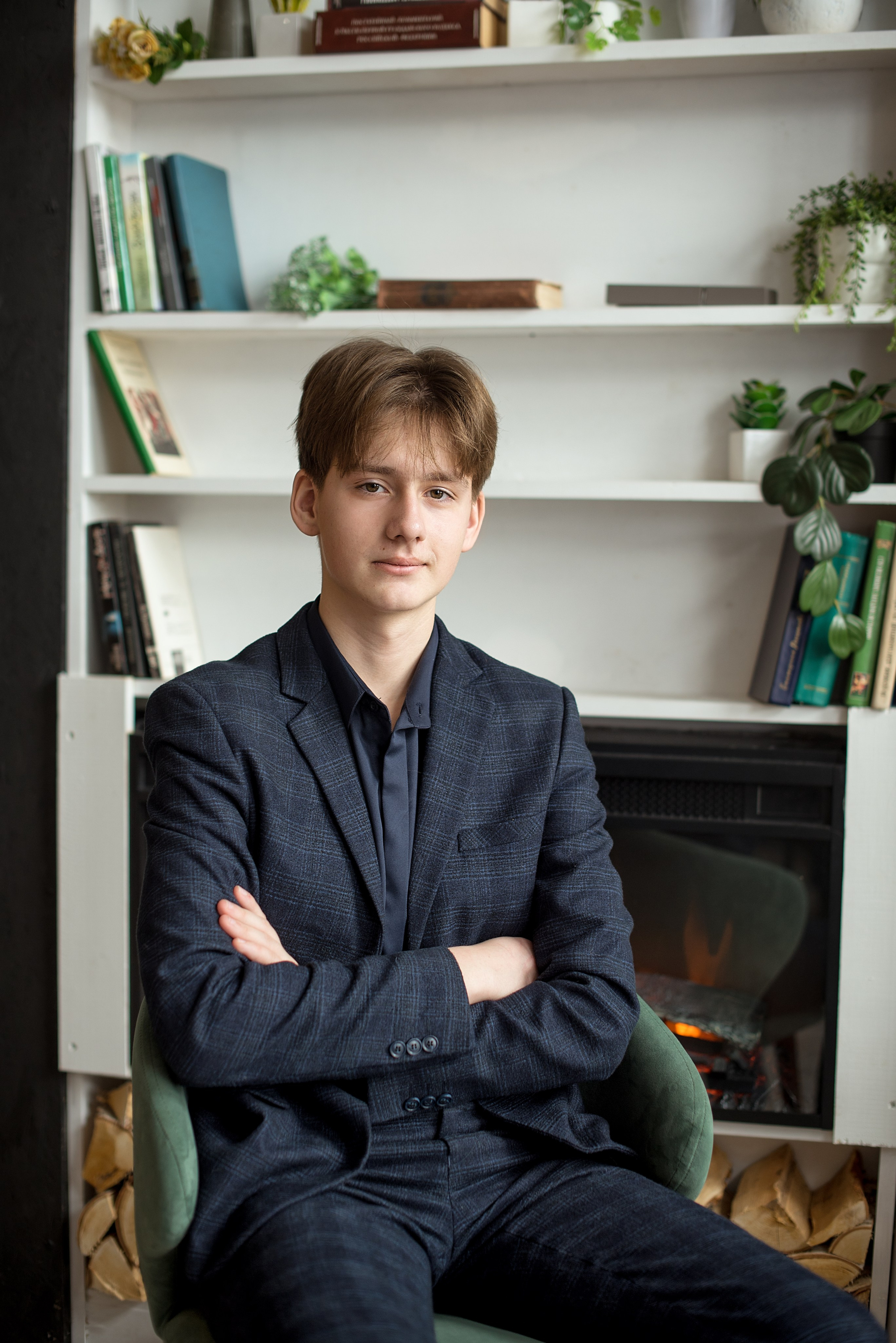 Пример съемки старшеклассников для альбома с наполнение «премиум» стиль съемки классический. Выпускные альбомы для школ и детских садов в Иваново