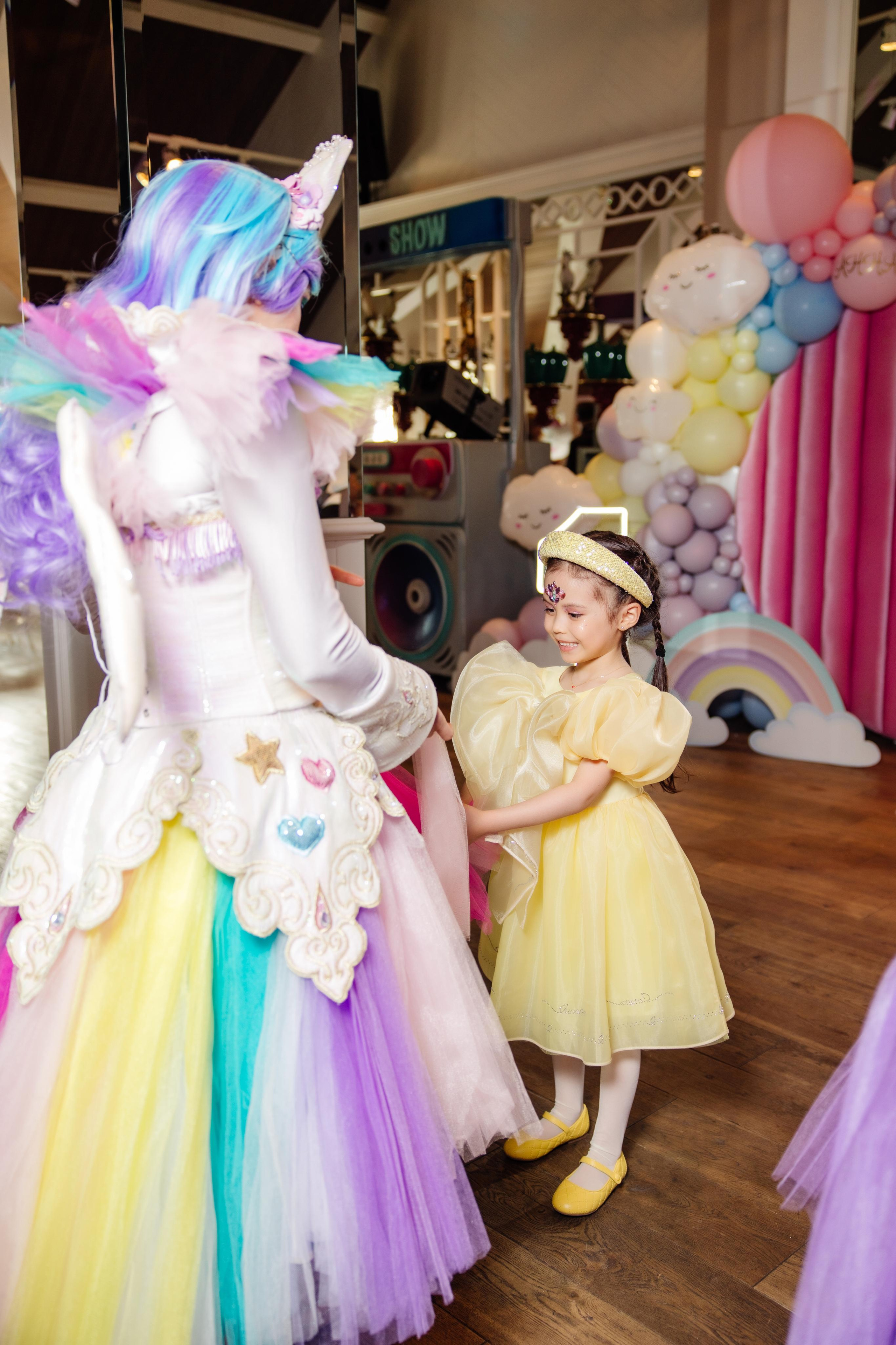 Анонс — День рождения Анны. Репортажный фотограф Ольга Кочетова в Москве