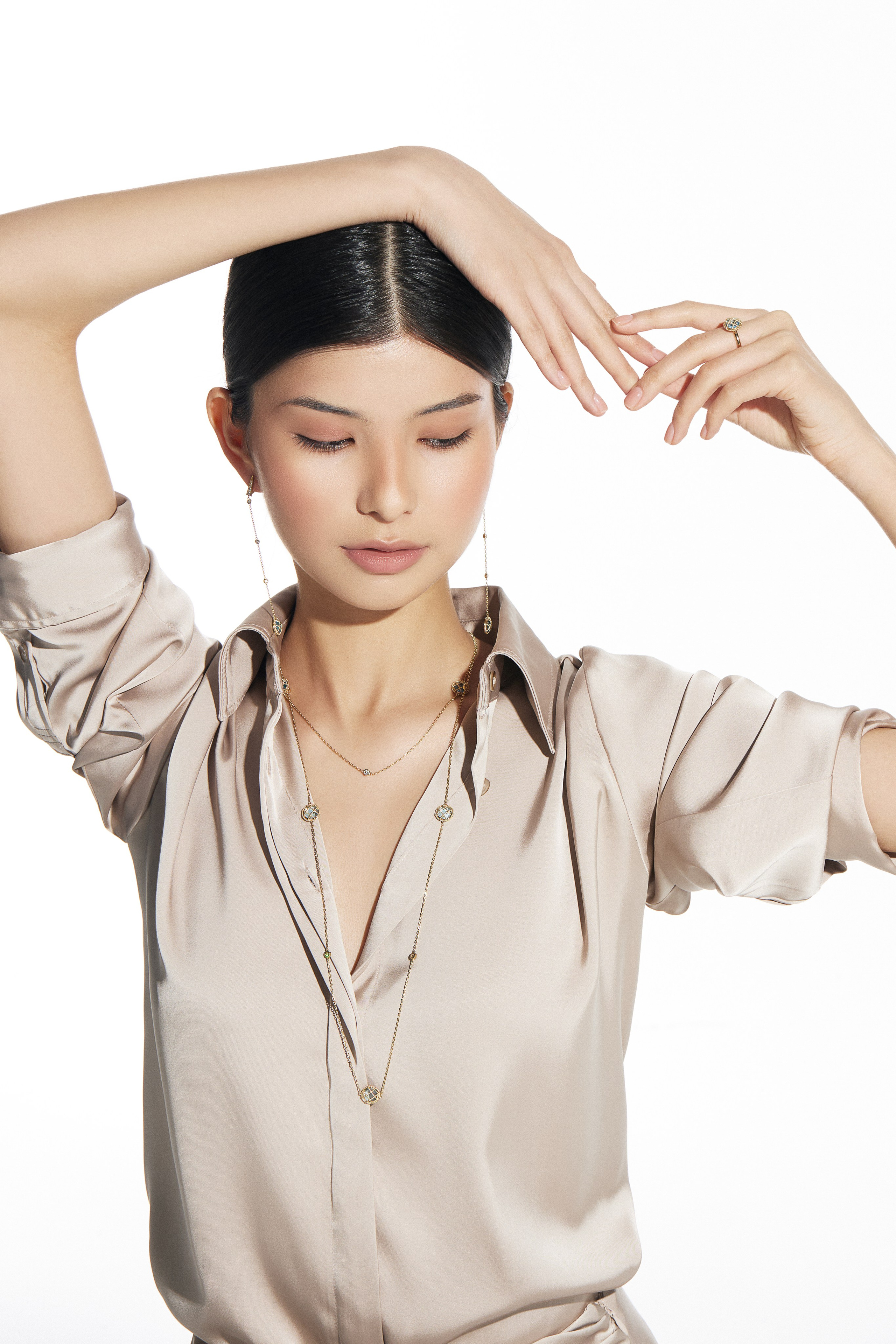 Kazakh Yuvelir. Fashion and advertising photographer