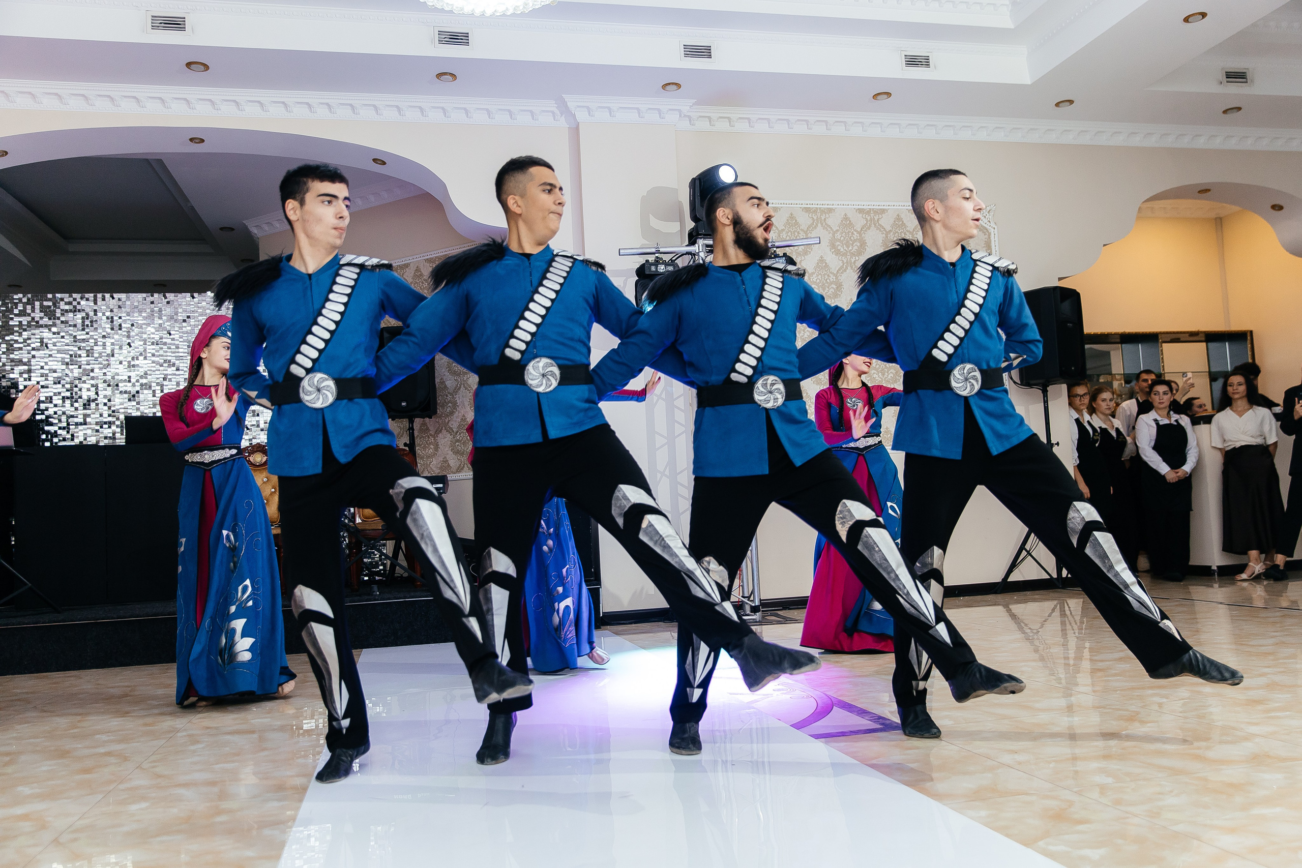 Сетрак и Марианна. Фотограф в Красноярске Надежда Воскресенская