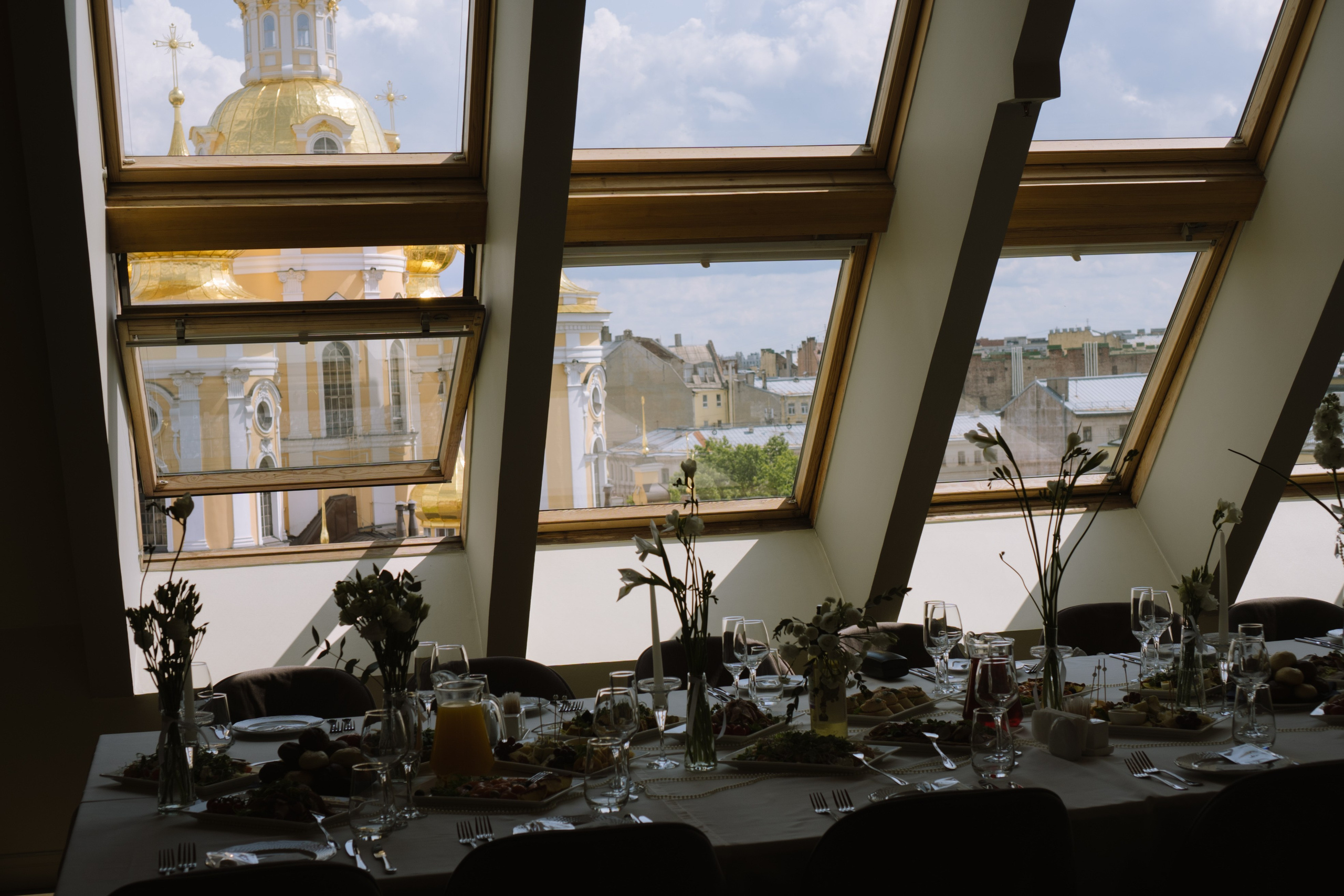 СВАДЕБНЫЙ БАНКЕТ НА ВЛАДИМИРСКОЙ В САНКТ-ПЕТЕРБУРГЕ (КАМЕРНАЯ СВАДЬБА). Профессиональный фотограф, Санкт-Петербург — Виктория Богомолова