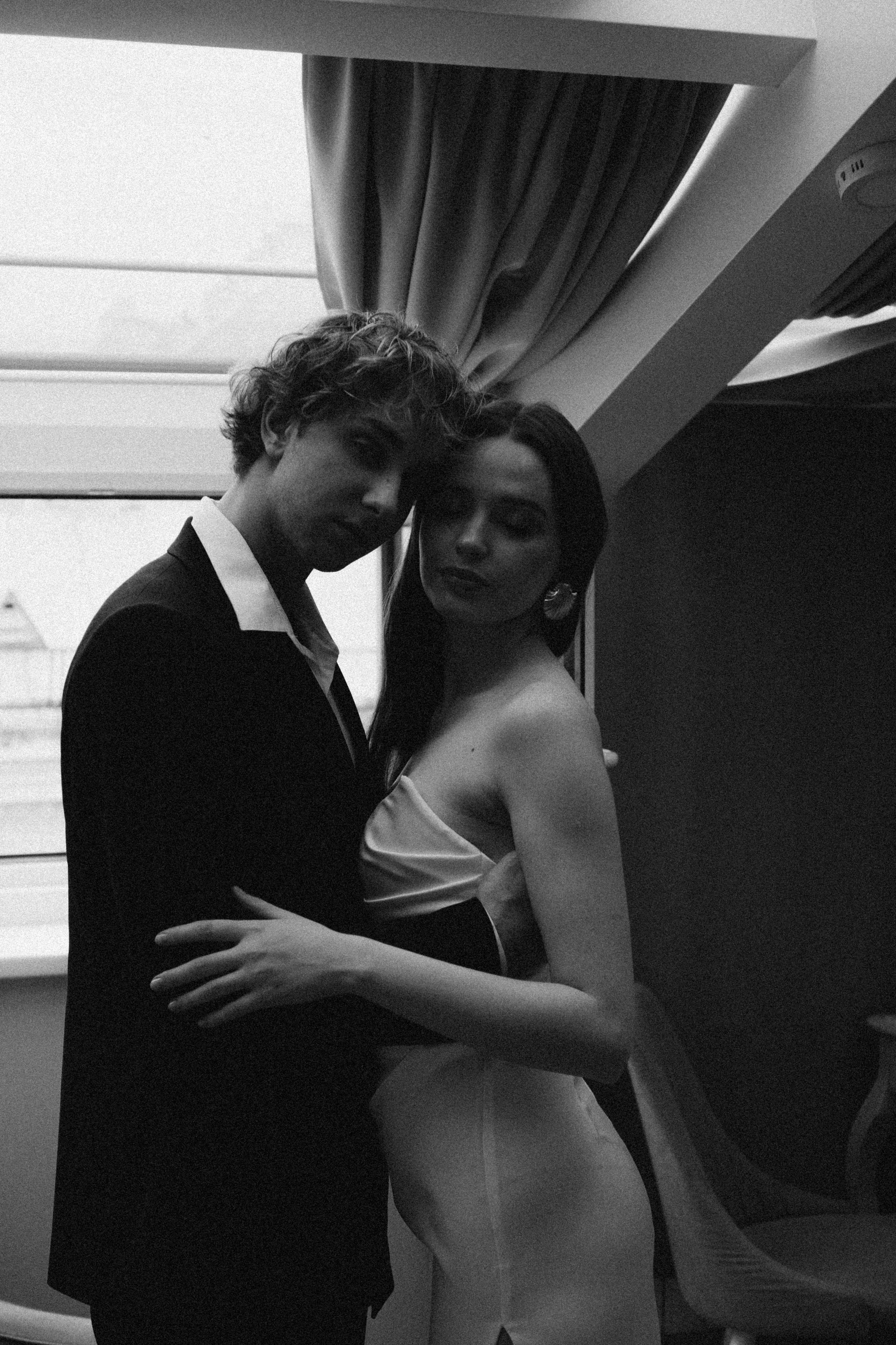 СВАДЕБНАЯ СЬЕМКА В ОТЕЛЕ. СБОРЫ ЖЕНИХА И НЕВЕСТЫ И ТАКЖЕ ТОР И ПОДГОТОВКА К ПРОГУЛКЕ. Профессиональный фотограф, Санкт-Петербург — Виктория Богомолова