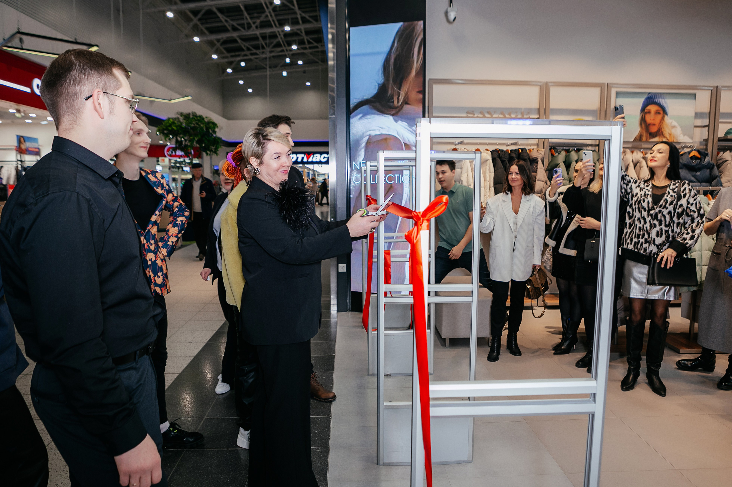 Открытие магазина SAVAGE. Контент фотограф, съемка для маркетплейсов, фуд съемка и репортажи в Новосибирске Ралия Галеева