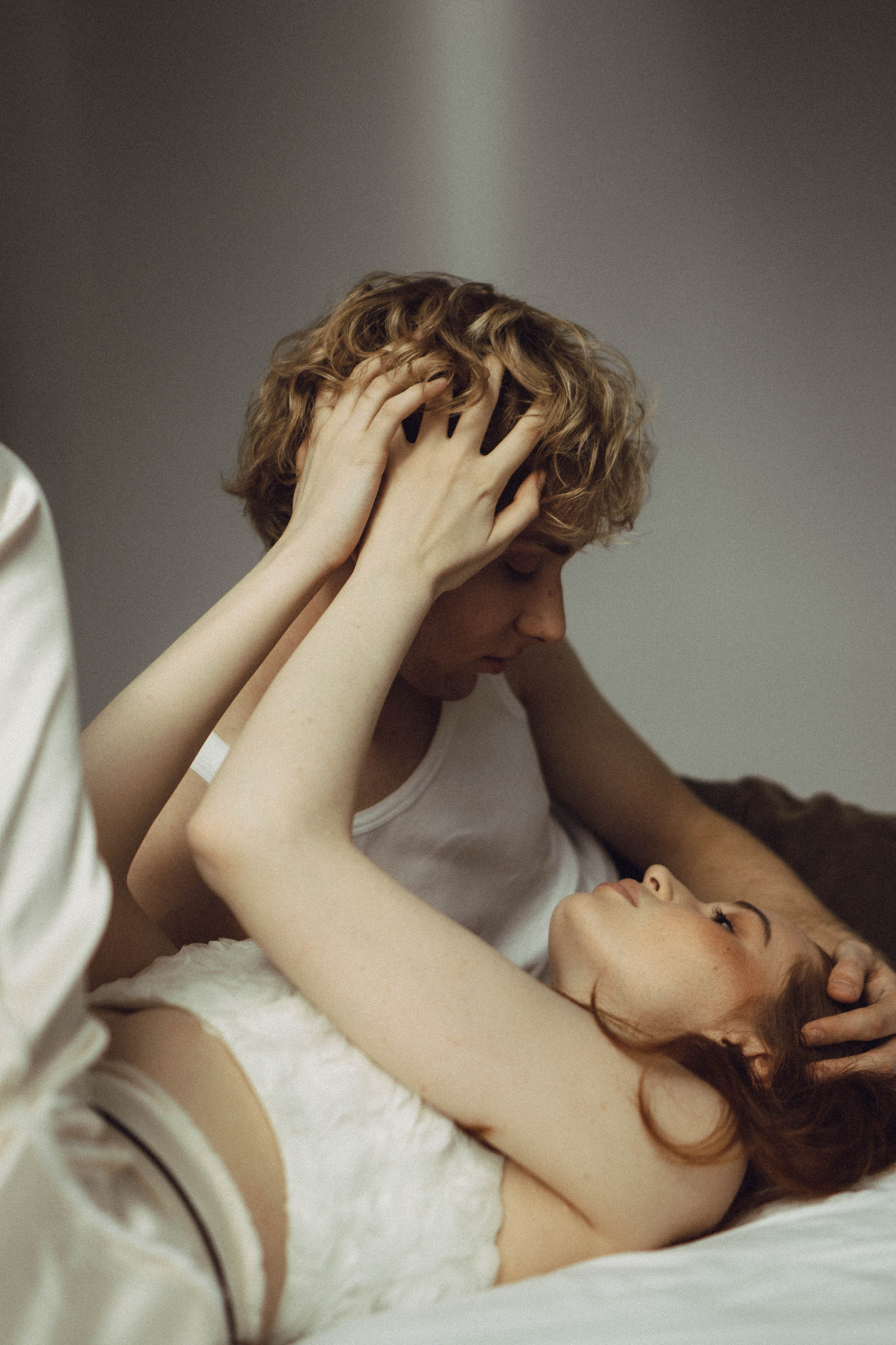 СВАДЕБНАЯ СЬЕМКА В ОТЕЛЕ. СБОРЫ ЖЕНИХА И НЕВЕСТЫ И ТАКЖЕ ТОР И ПОДГОТОВКА К ПРОГУЛКЕ. Профессиональный фотограф, Санкт-Петербург — Виктория Богомолова