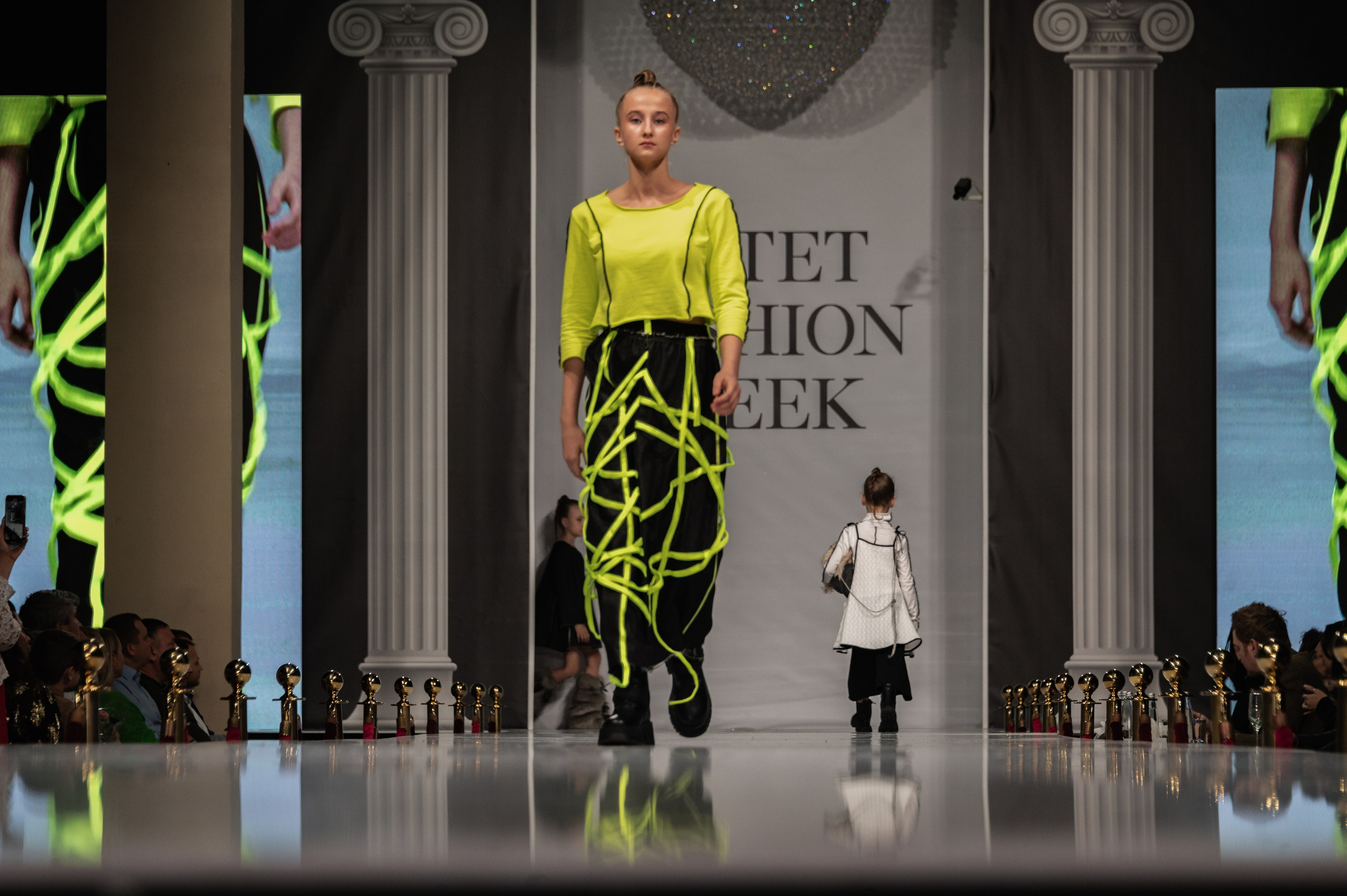 Estet Fashion Week-2023. Фотограф Роман Адлер