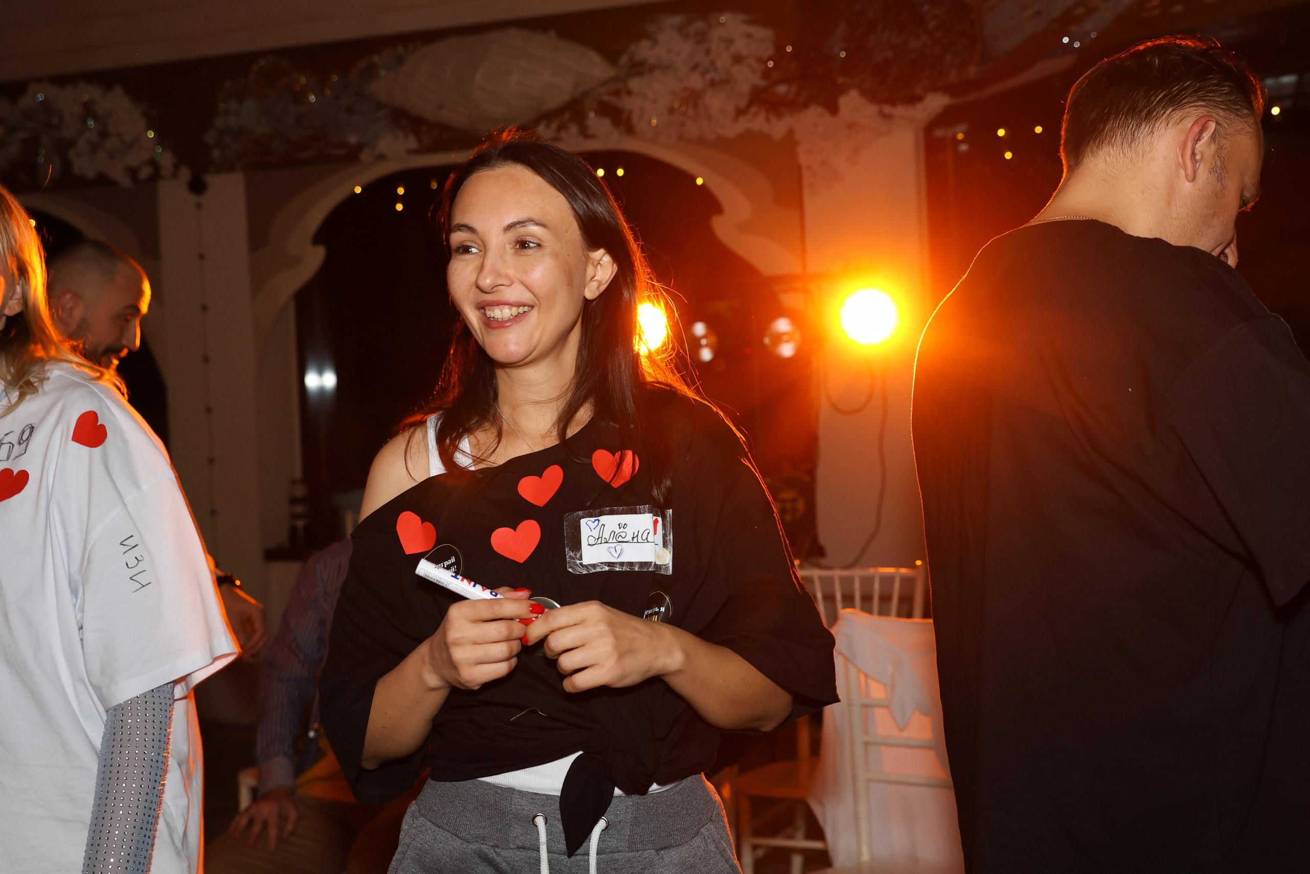 Тиндер смена в лагере для взрослых «Изи». Фотограф Дарья Попова