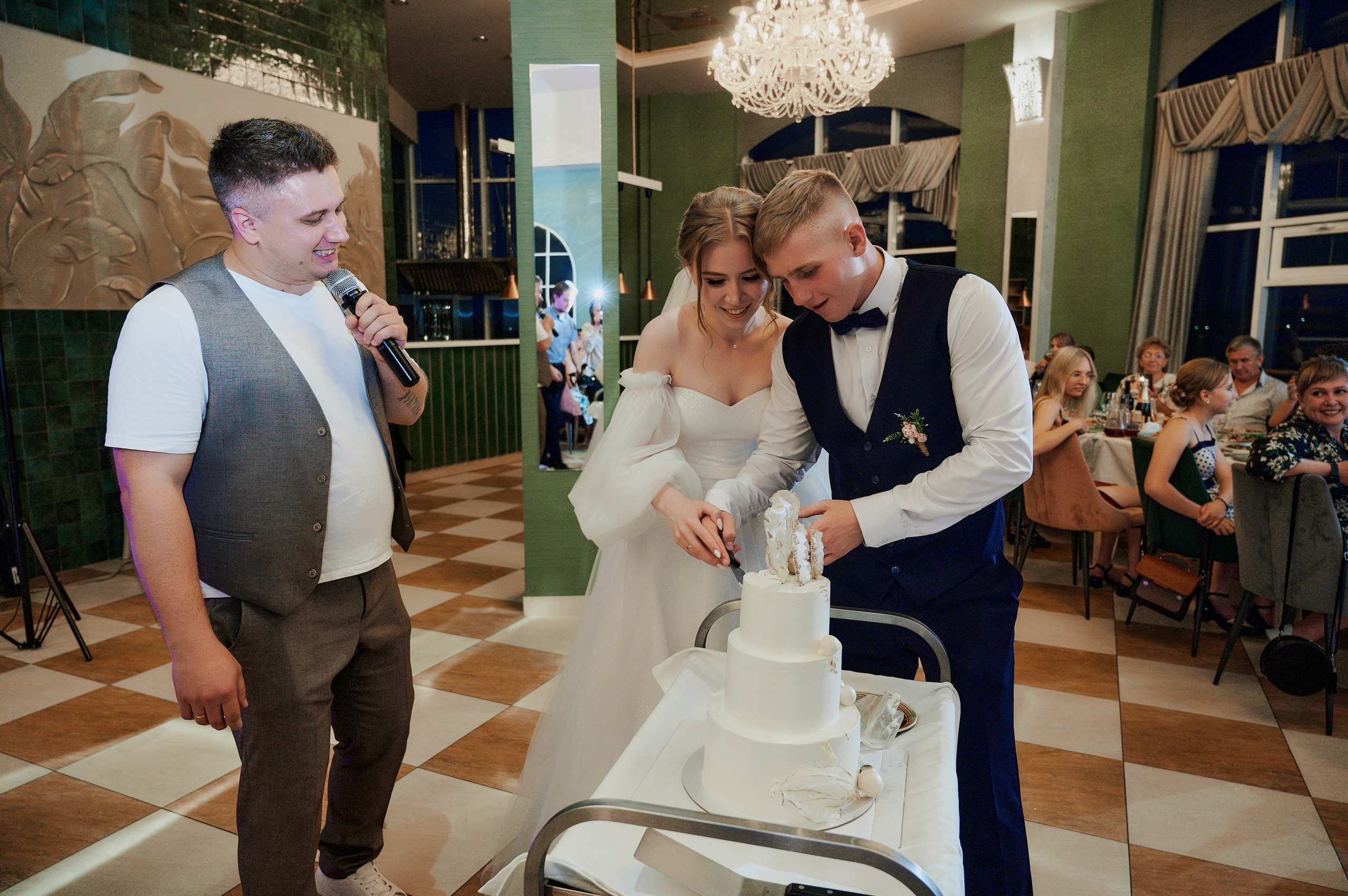 Олег и Лиза. Фото-видеосъемка свадеб Venson Films