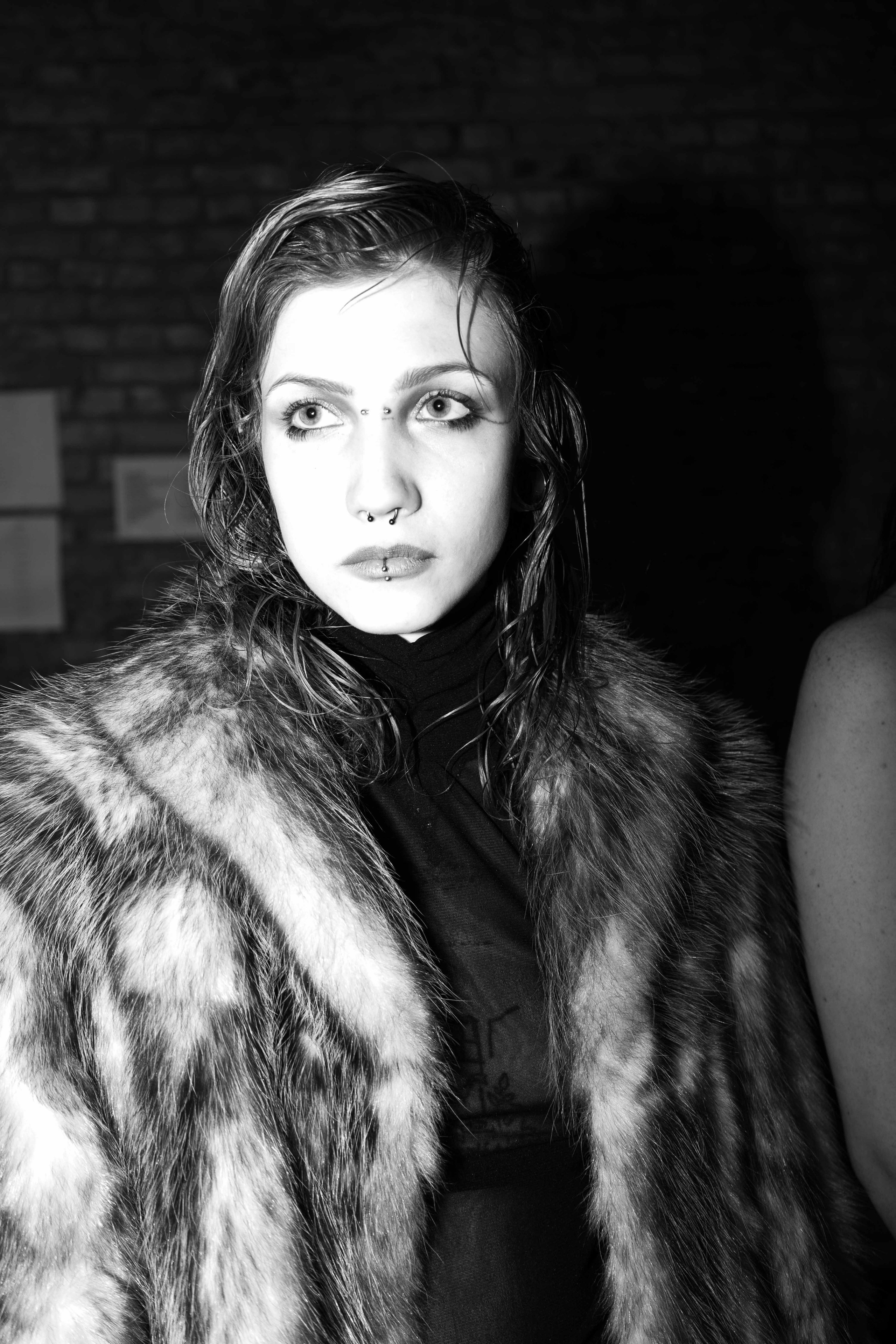 Auxi Backstage. VICTORIA SHU