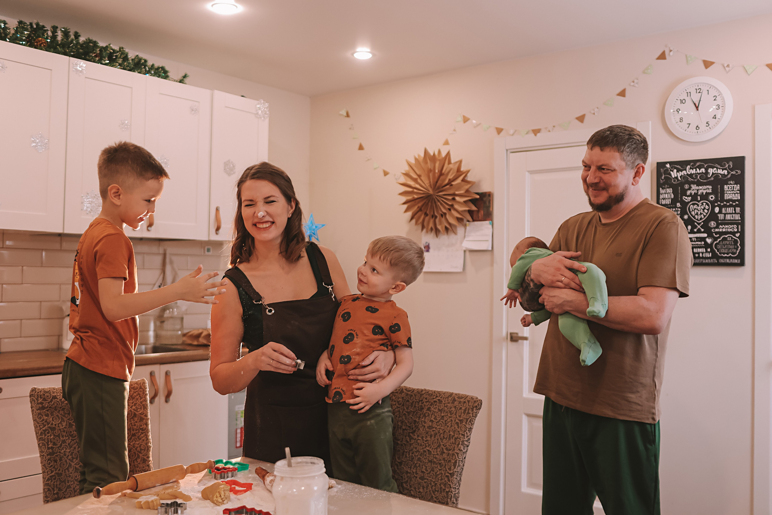 Команда. Семейный фотограф Тюмень, фотограф на роды Салмина Мария