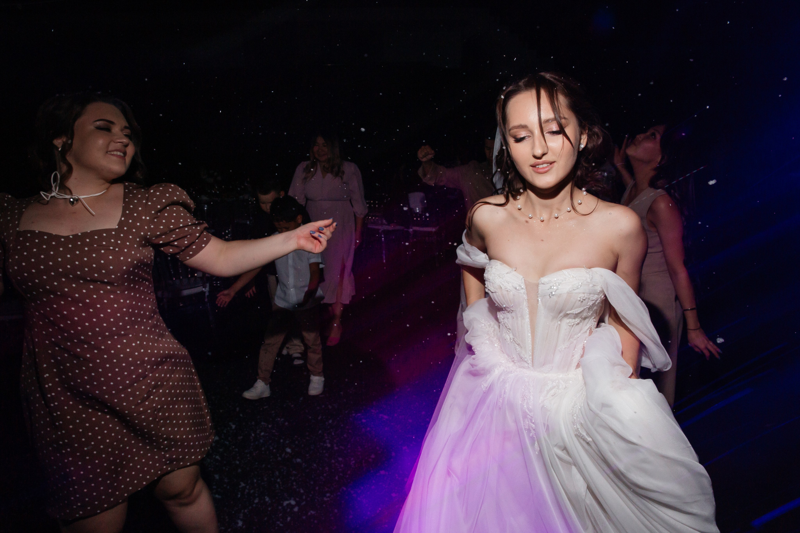 Уютная свадьба — Аскар и Катя на Марсовом поле. Свадебный фотограф в Оренбурге Илья Володьков