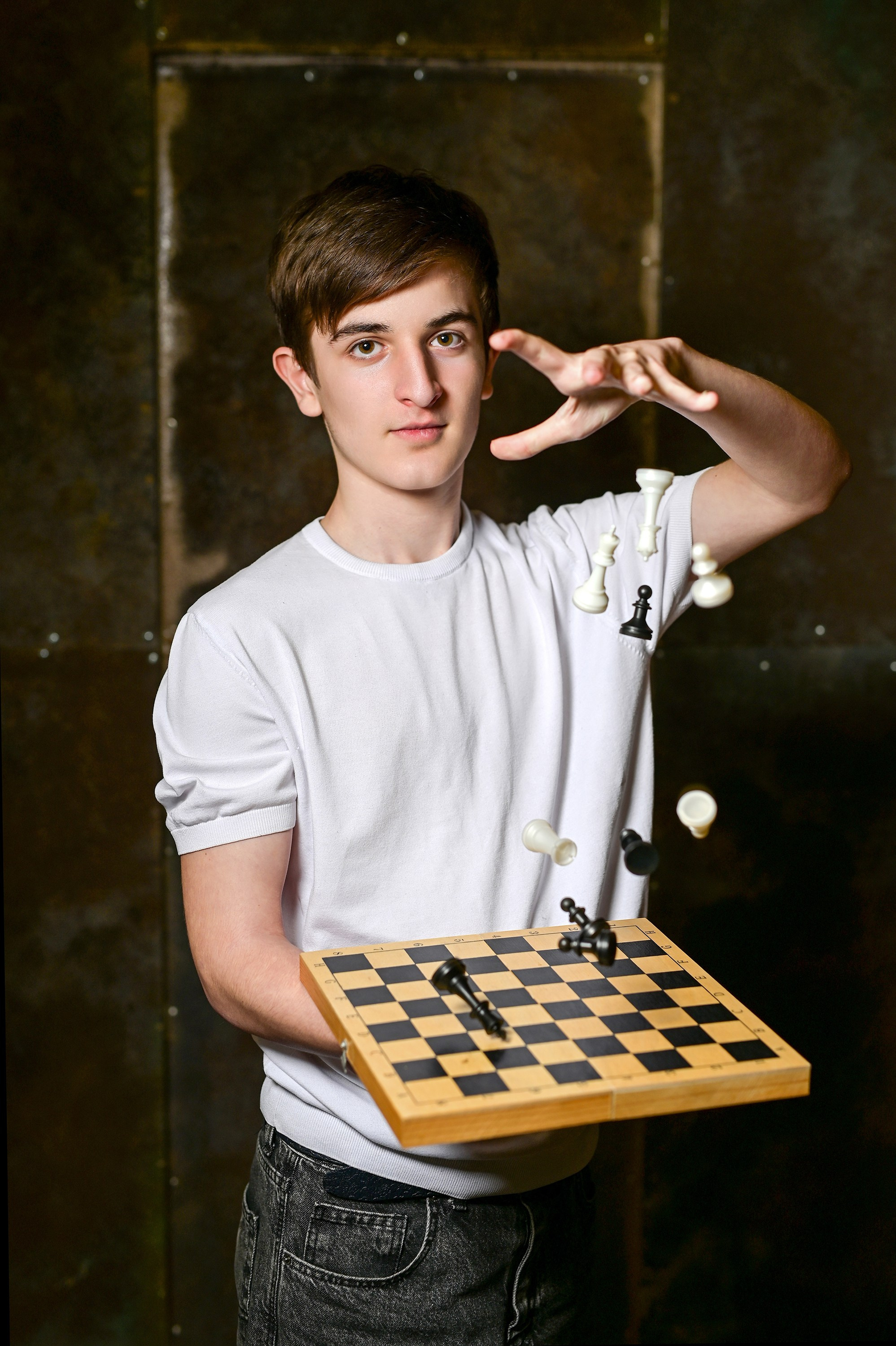 Конструктор 9-11 класс. Первая школьная фотостудия Zoom-Zoom в городе Владикавказ