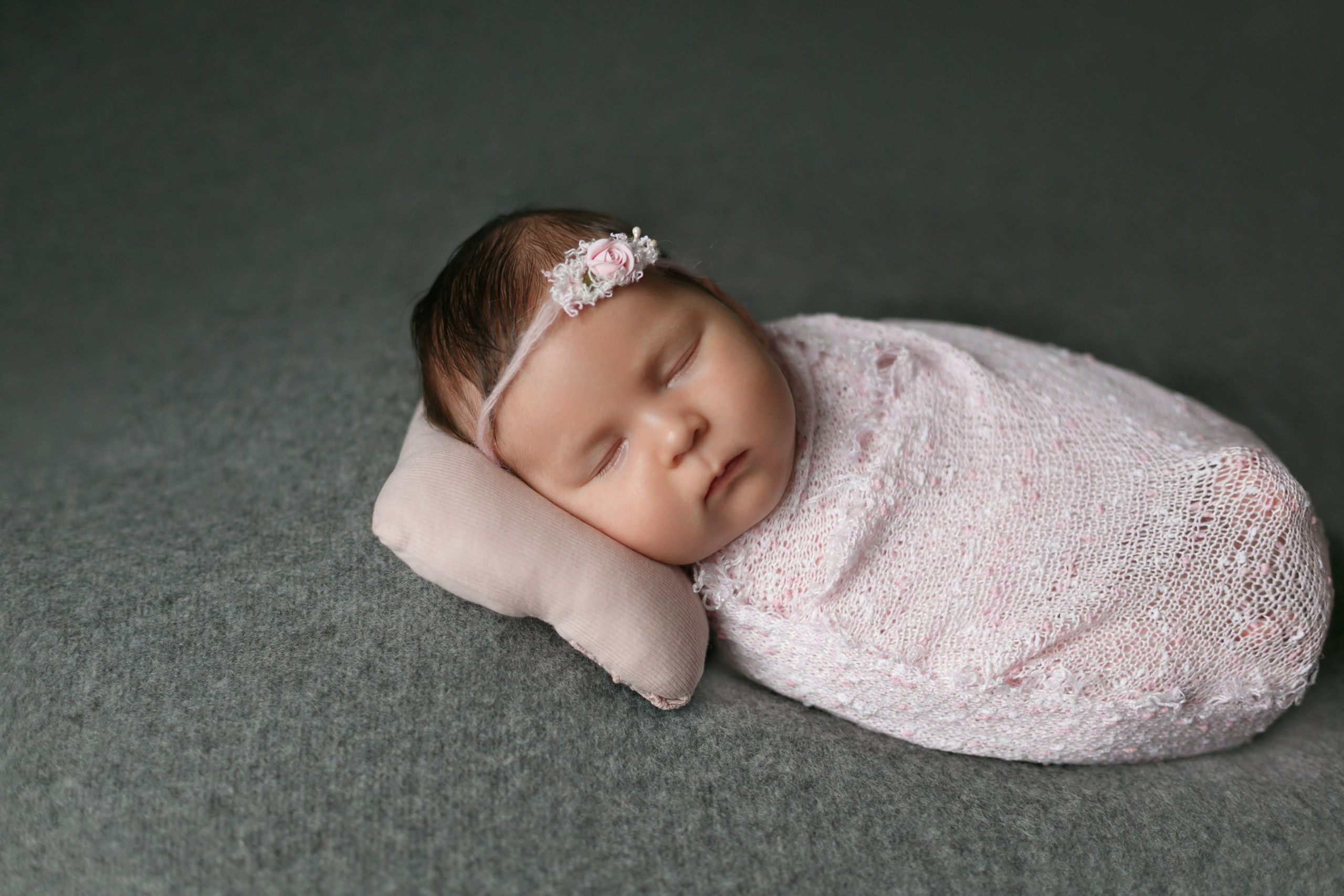 PH @blossombabyru. Retoucher Aleksmokh