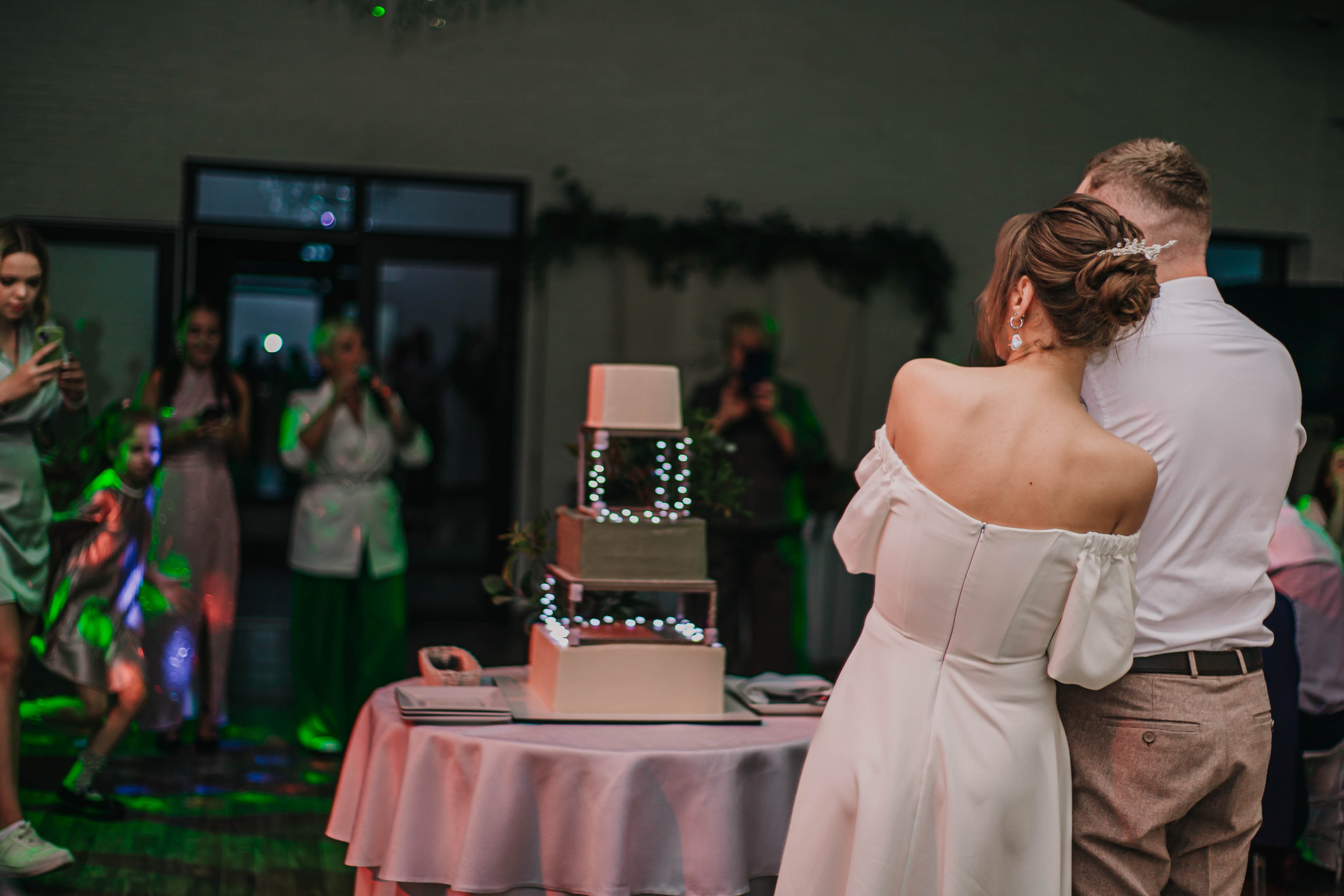 Вячеслав и Анастасия (пакет «Весь день»). Фотограф Дарья Маташкова